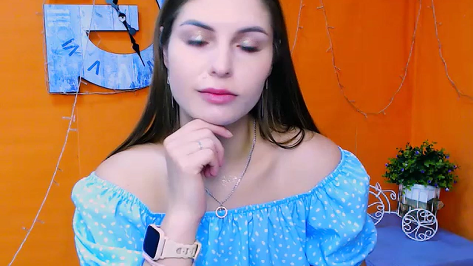 Gallery image thumbnail from PrettyTeilor_'s myfreecams stream on, 07/02/2023, 12:55 image 1 of 20