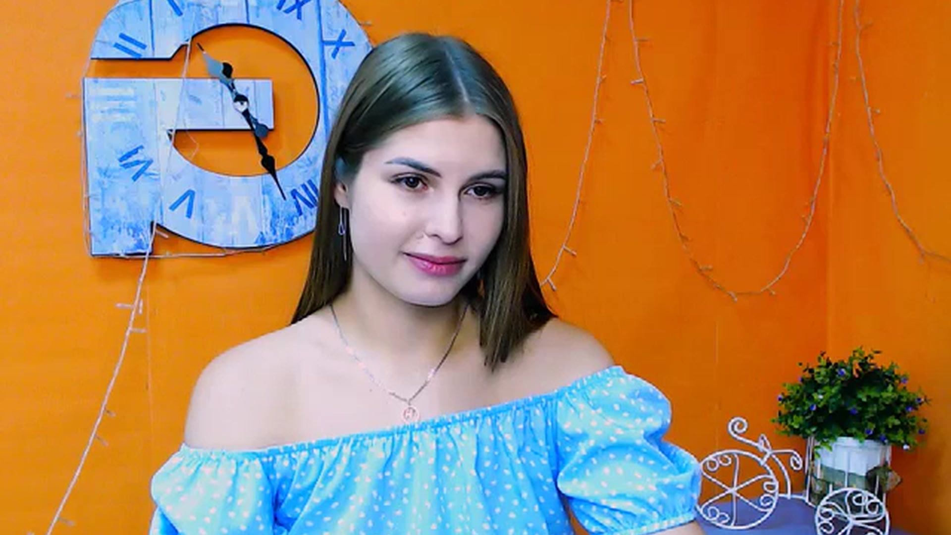 Gallery image thumbnail from PrettyTeilor_'s myfreecams stream on, 07/02/2023, 14:01 image 5 of 20