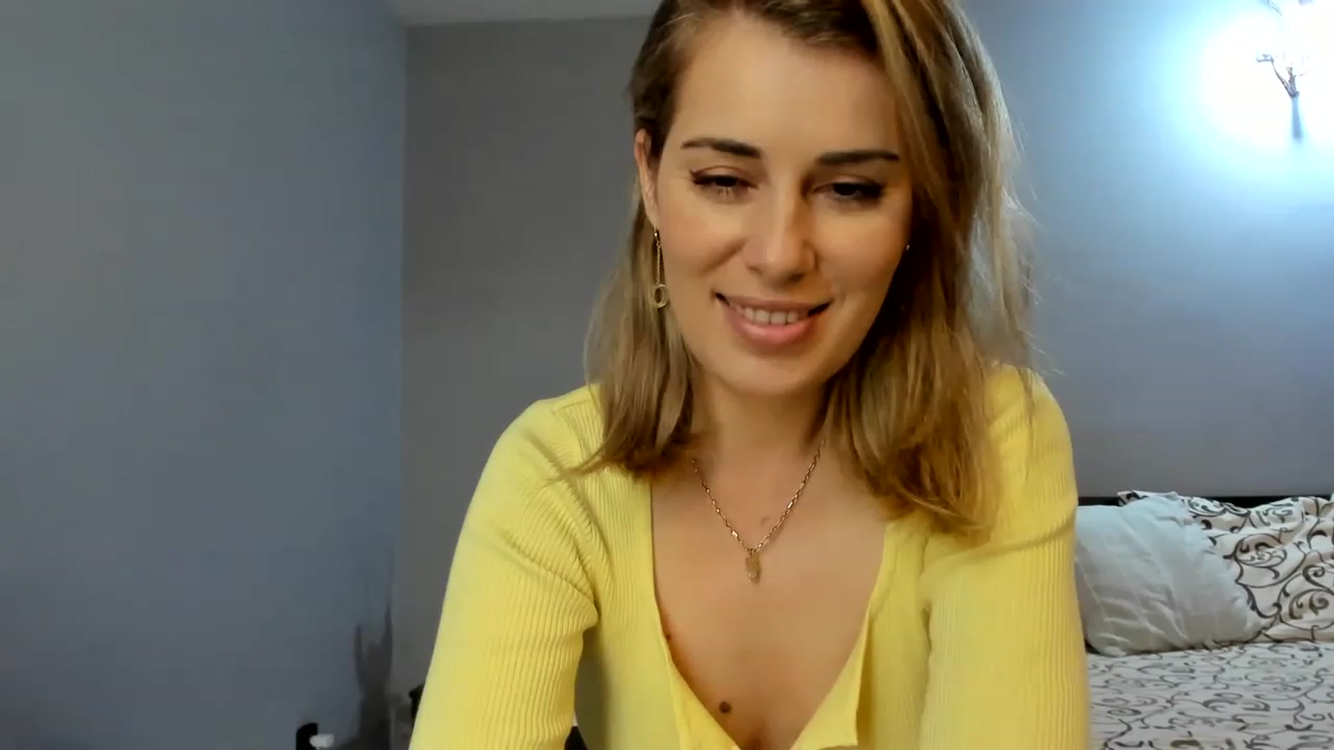 Gallery image thumbnail from PrettyWomen31's myfreecams stream on, 11/15/2022, 09:19 image 17 of 20