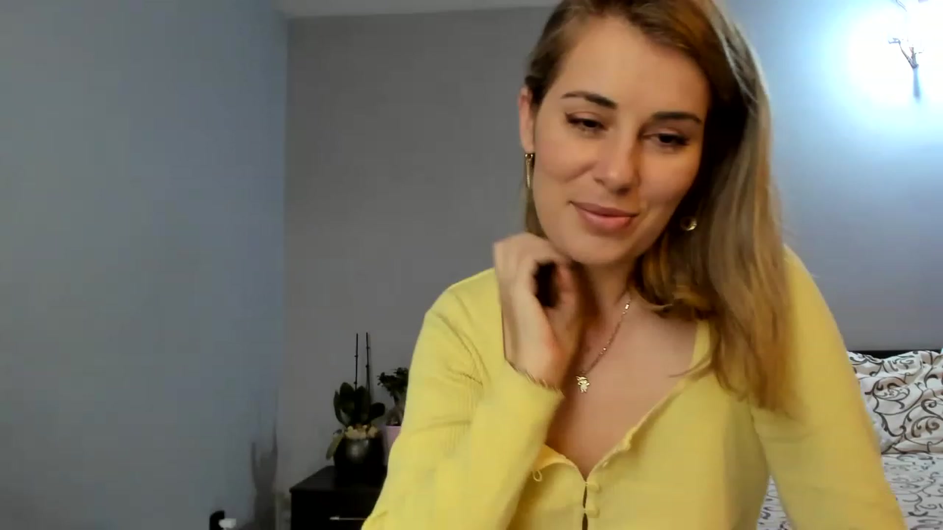 Gallery image thumbnail from PrettyWomen31's myfreecams stream on, 11/15/2022, 09:19 image 6 of 20