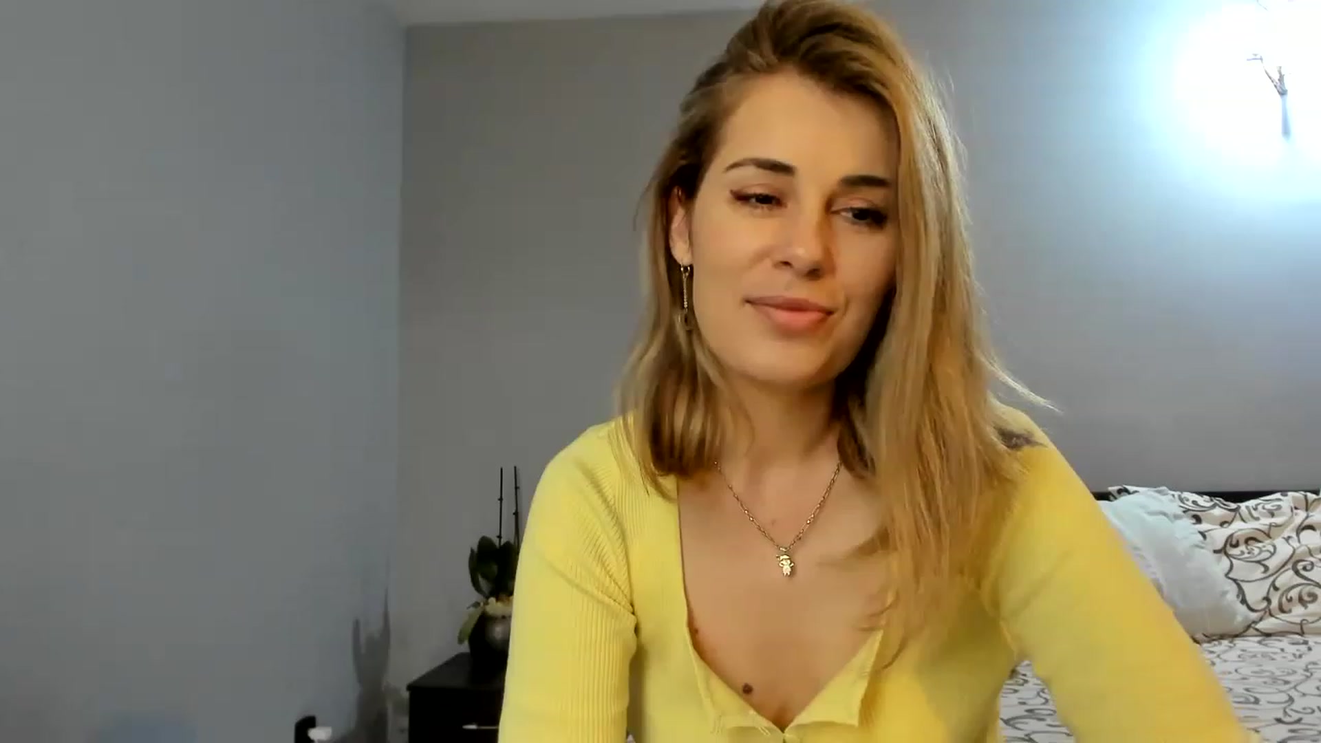 Gallery image thumbnail from PrettyWomen31's myfreecams stream on, 11/15/2022, 09:19 image 1 of 20