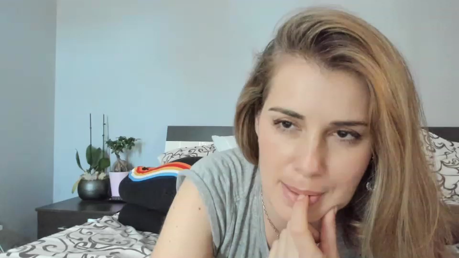 Gallery image thumbnail from PrettyWomen31's myfreecams stream on, 11/16/2022, 13:50 image 19 of 20