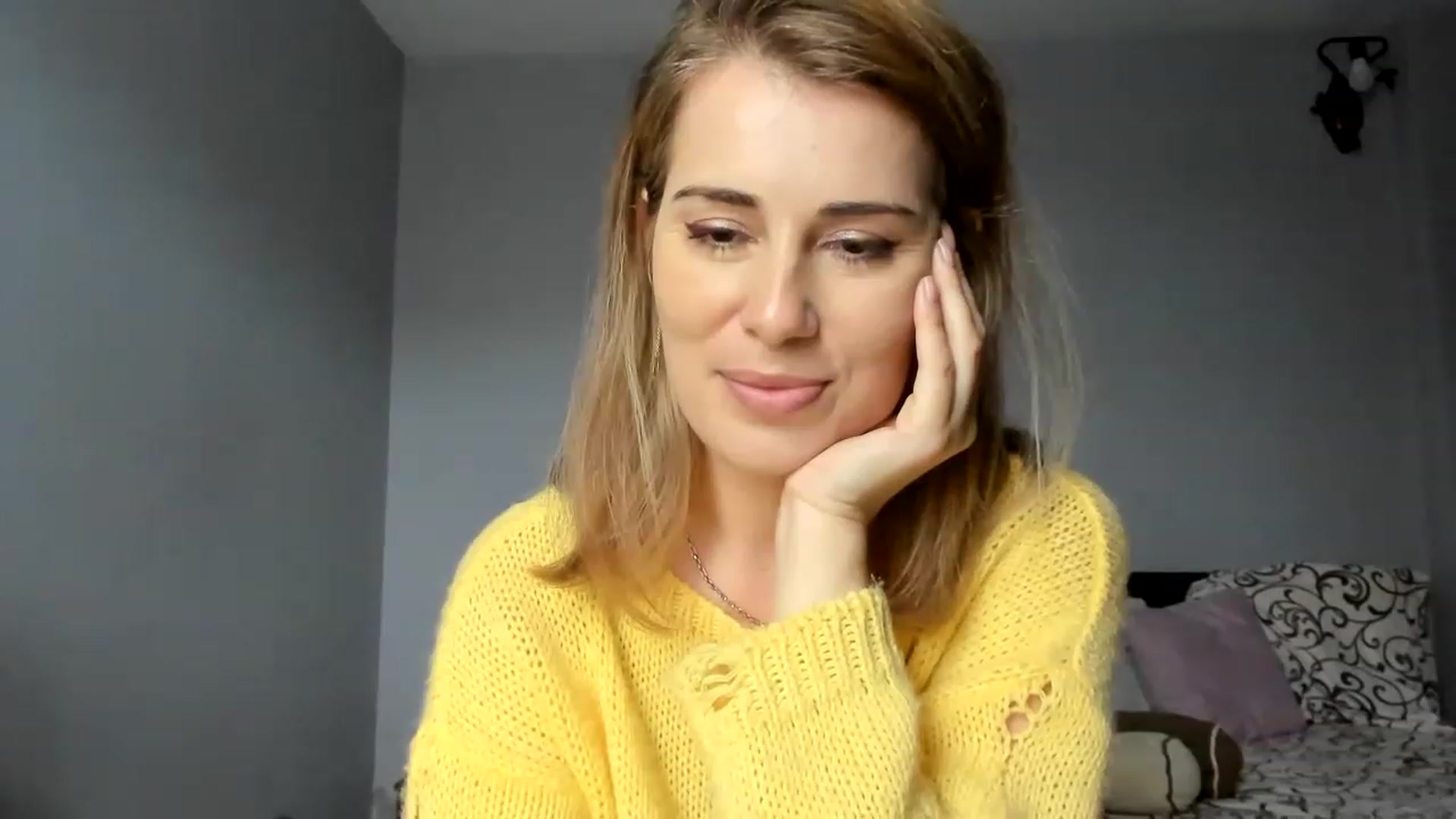 Gallery image thumbnail from PrettyWomen31's myfreecams stream on, 11/21/2022, 09:53 image 10 of 20
