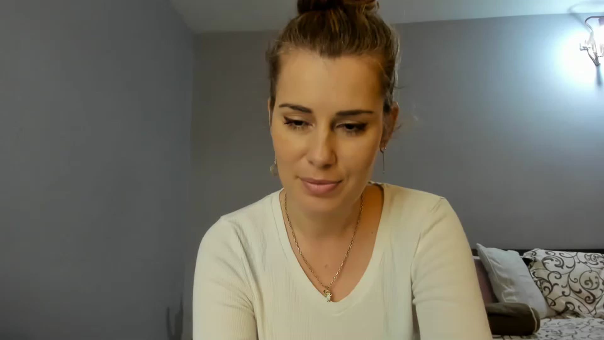 Gallery image thumbnail from PrettyWomen31's myfreecams stream on, 11/24/2022, 09:42 image 14 of 20