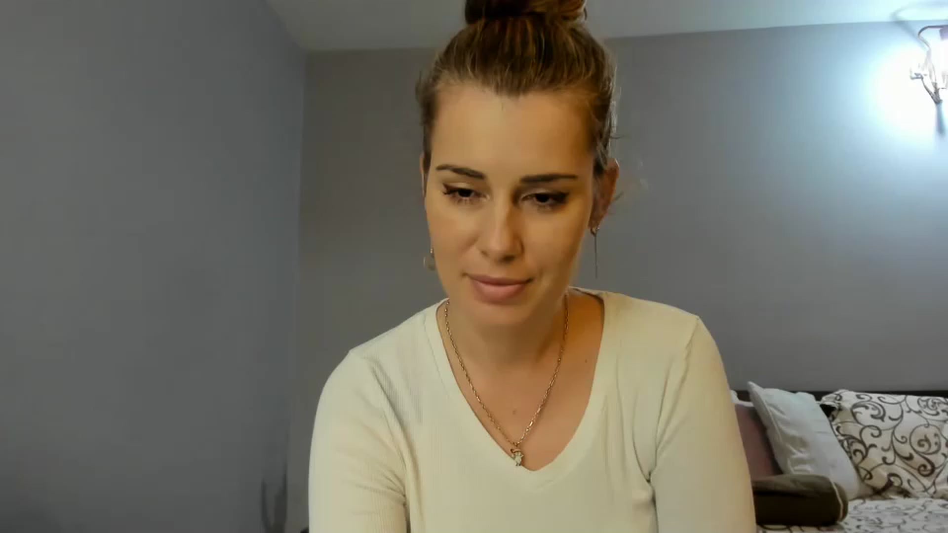 Gallery image thumbnail from PrettyWomen31's myfreecams stream on, 11/24/2022, 09:42 image 17 of 20