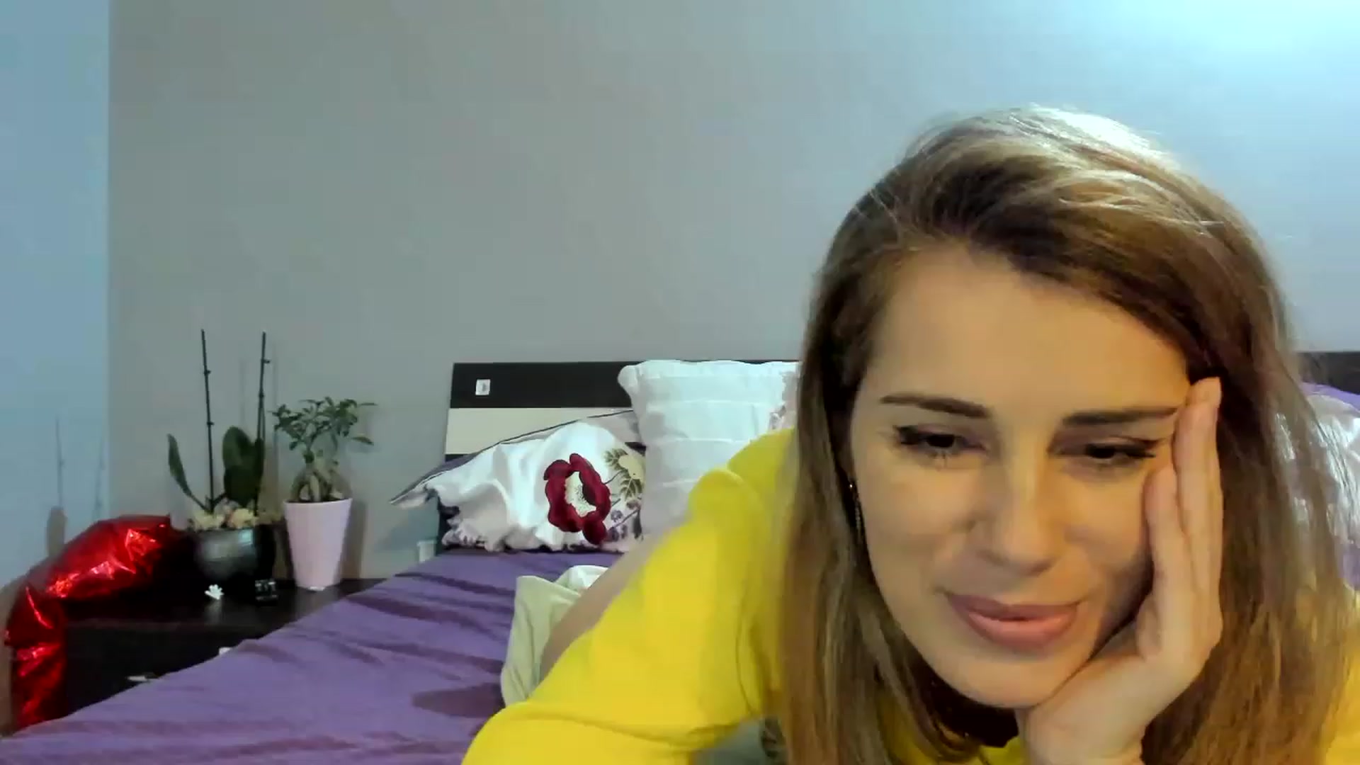 Gallery image thumbnail from PrettyWomen31's myfreecams stream on, 12/04/2022, 13:09 image 15 of 20
