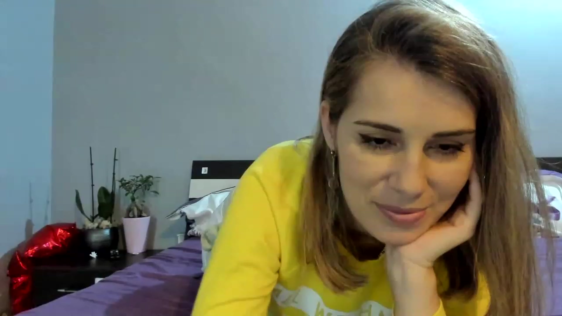 Gallery image thumbnail from PrettyWomen31's myfreecams stream on, 12/04/2022, 13:09 image 1 of 20