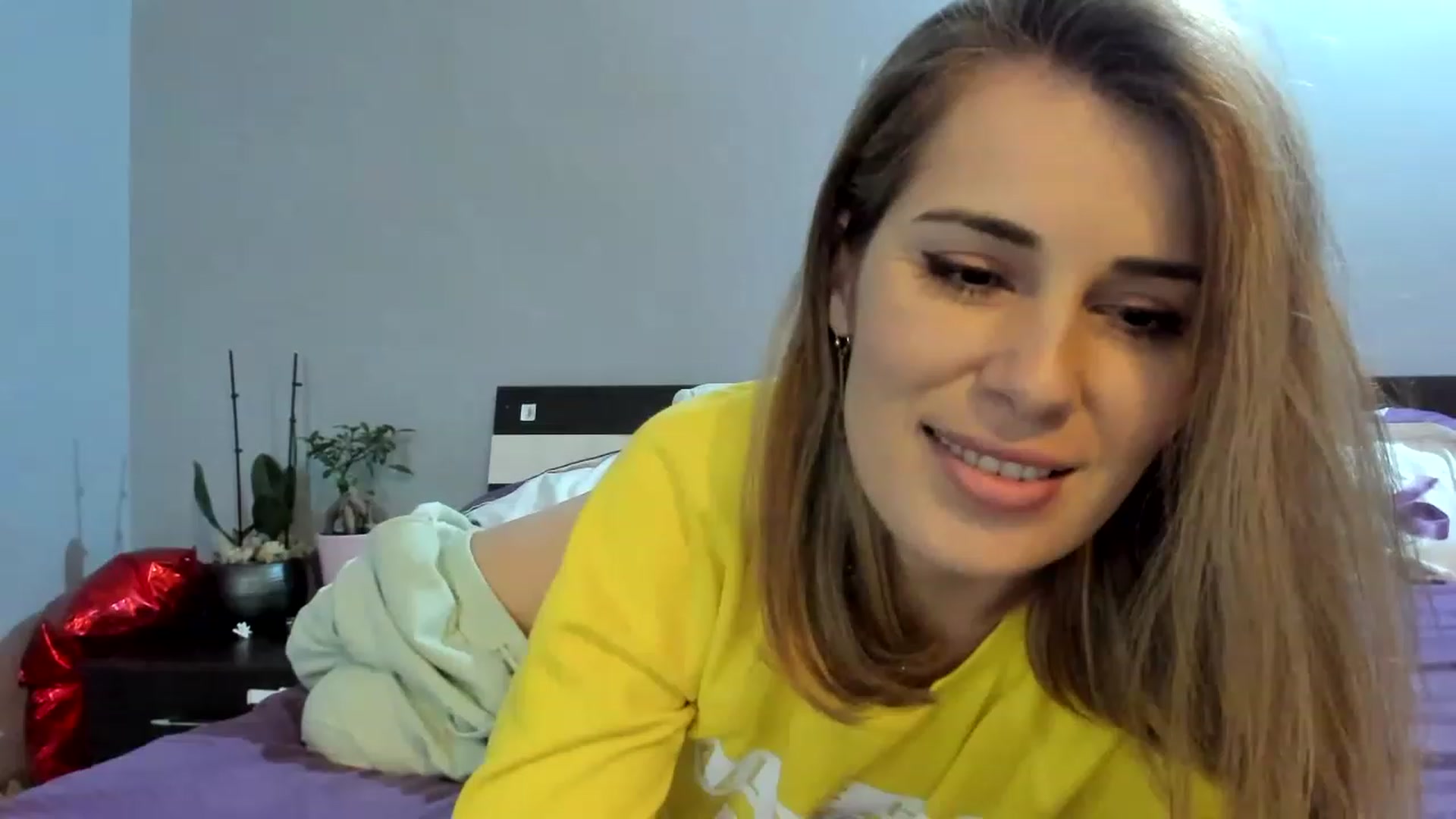 Gallery image thumbnail from PrettyWomen31's myfreecams stream on, 12/04/2022, 13:09 image 8 of 20
