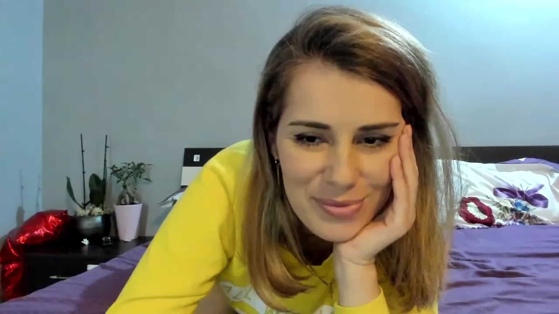 Gallery image thumbnail from PrettyWomen31's myfreecams stream on, 12/04/2022, 13:09 image 13 of 20