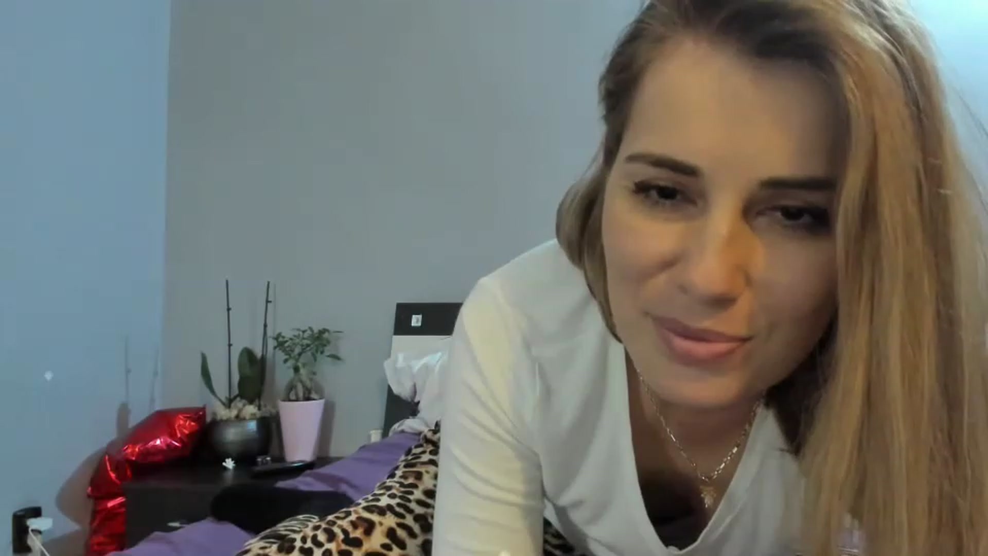 Gallery image thumbnail from PrettyWomen31's myfreecams stream on, 12/05/2022, 13:30 image 20 of 20