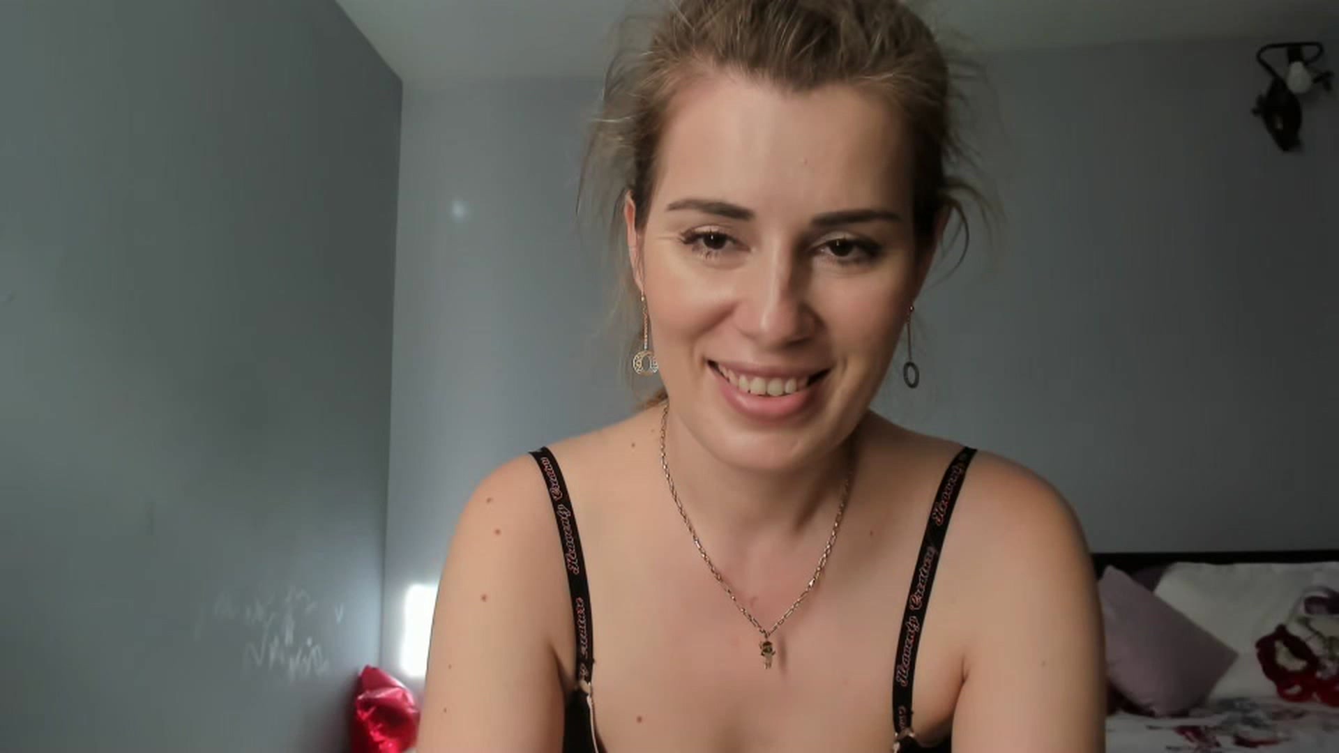 Gallery image thumbnail from PrettyWomen31's myfreecams stream on, 01/02/2023, 09:01 image 20 of 20