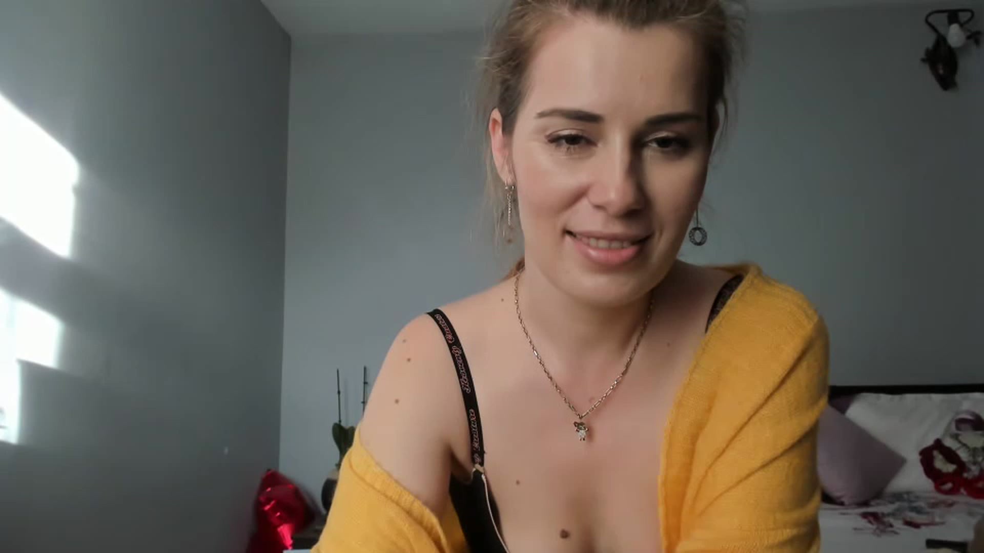 Gallery image thumbnail from PrettyWomen31's myfreecams stream on, 01/02/2023, 09:01 image 3 of 20