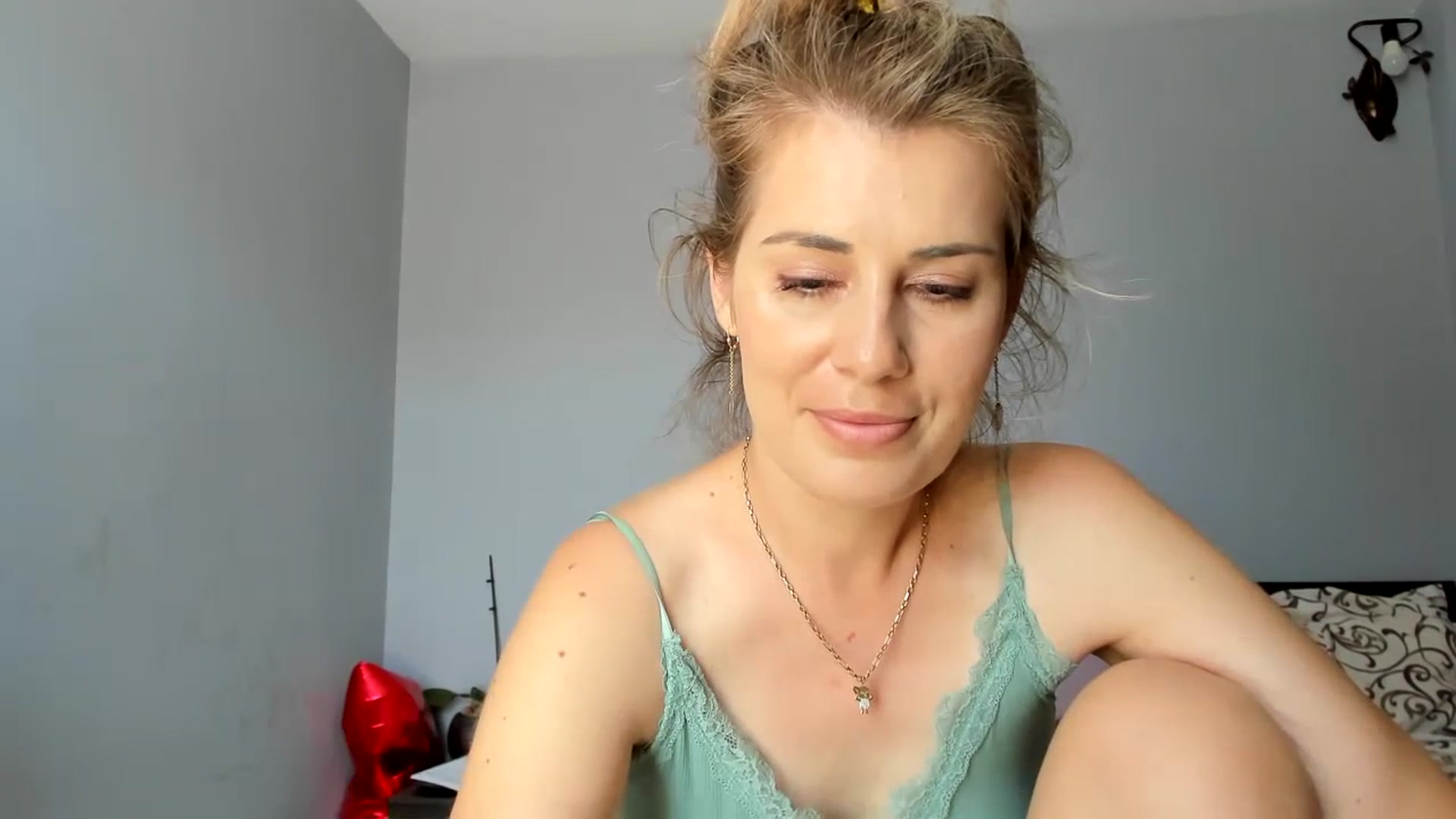 Gallery image thumbnail from PrettyWomen31's myfreecams stream on, 07/13/2023, 08:05 image 15 of 20