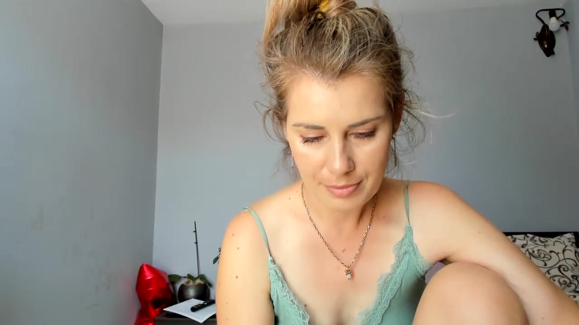 Gallery image thumbnail from PrettyWomen31's myfreecams stream on, 07/13/2023, 08:05 image 13 of 20