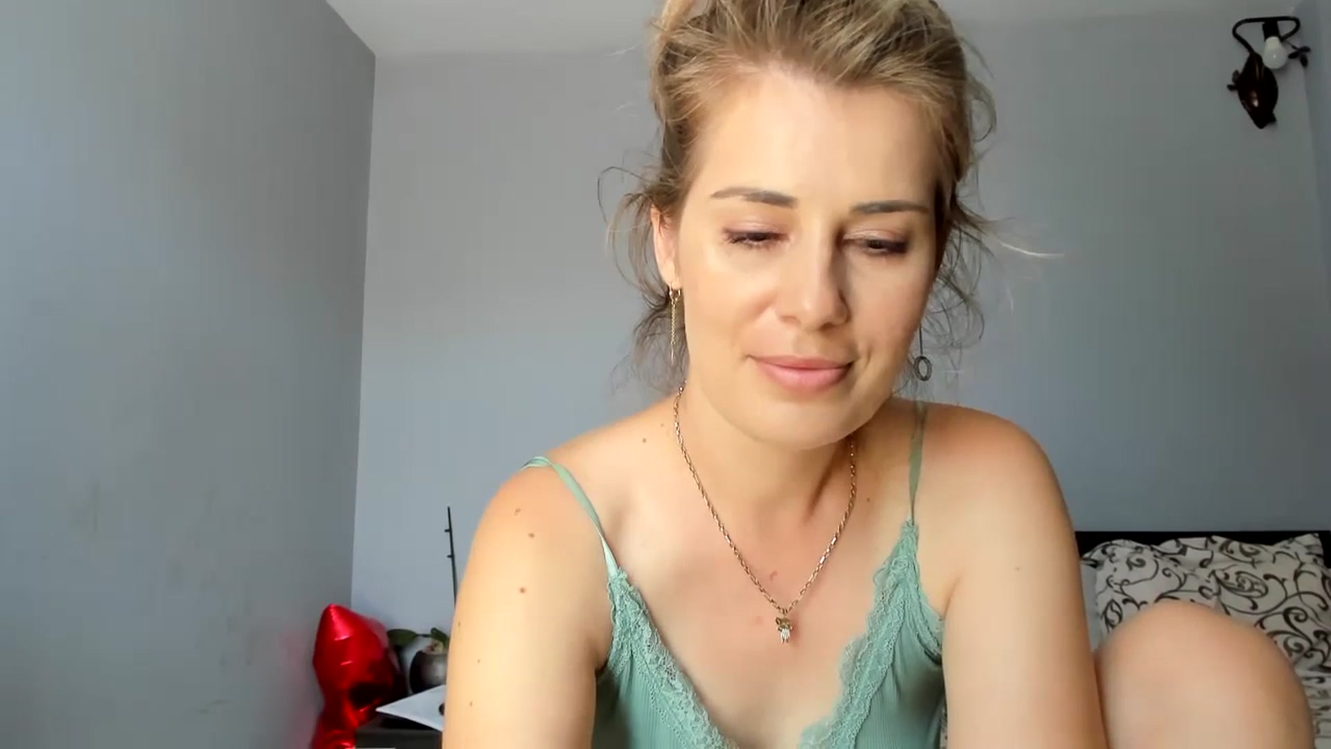 Gallery image thumbnail from PrettyWomen31's myfreecams stream on, 07/13/2023, 08:05 image 10 of 20