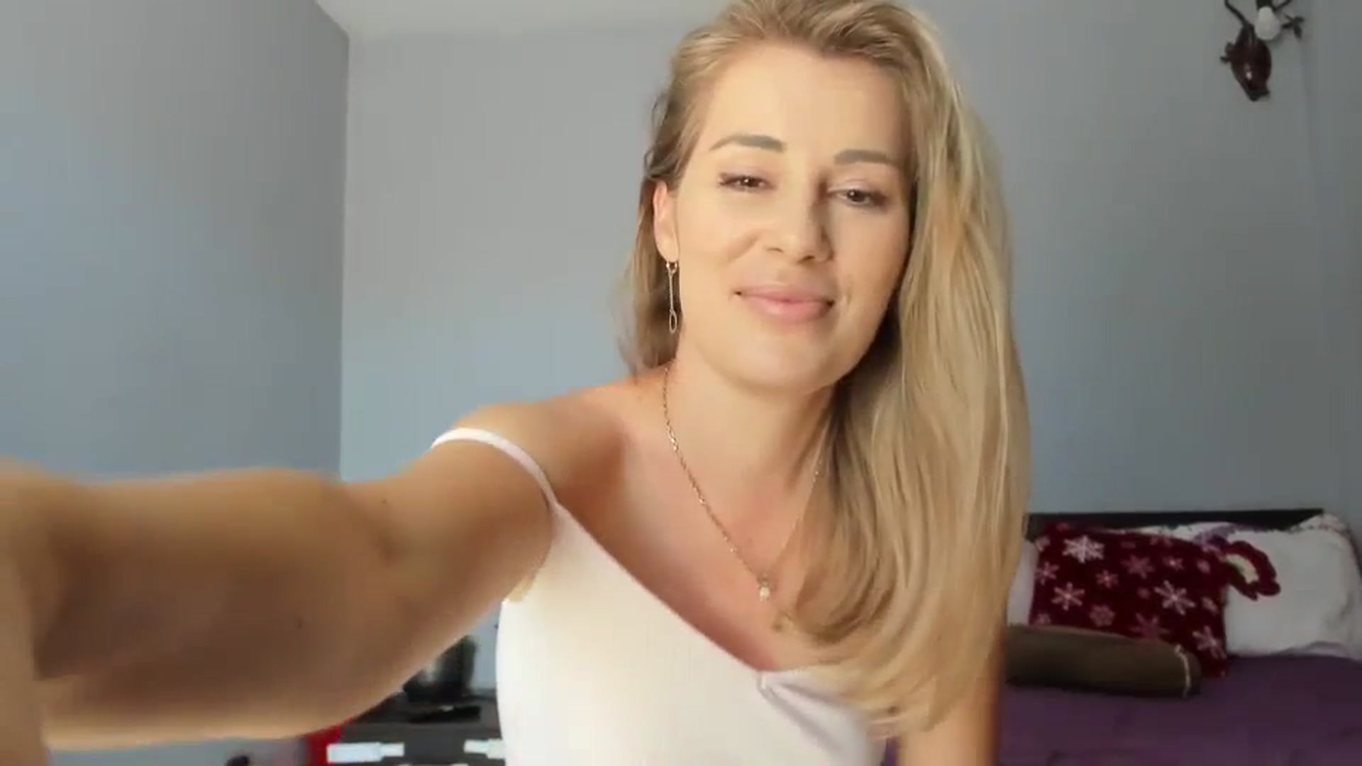 Gallery image thumbnail from PrettyWomen31's myfreecams stream on, 07/29/2023, 07:58 image 15 of 20