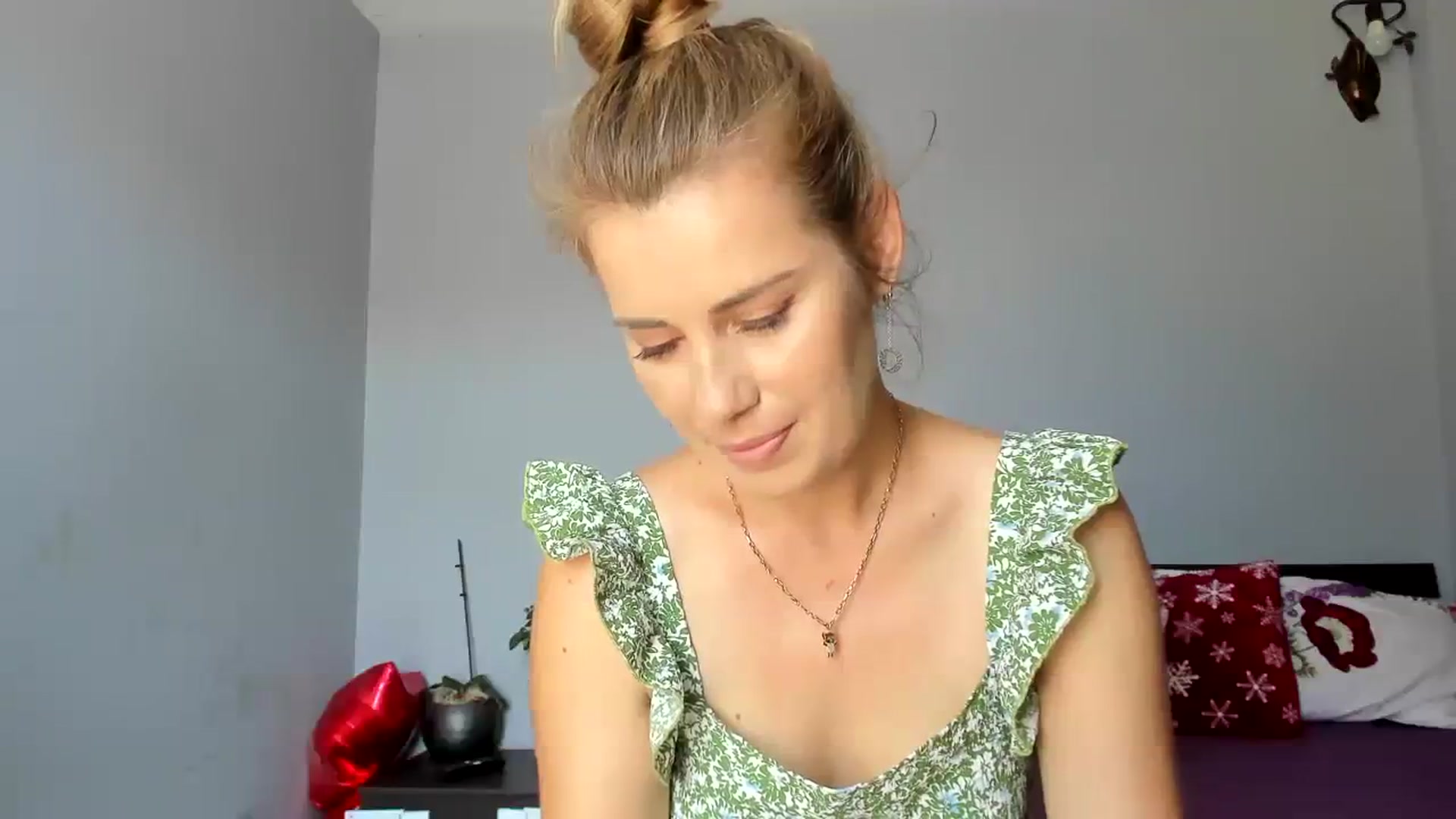 Gallery image thumbnail from PrettyWomen31's myfreecams stream on, 08/03/2023, 07:51 image 8 of 20