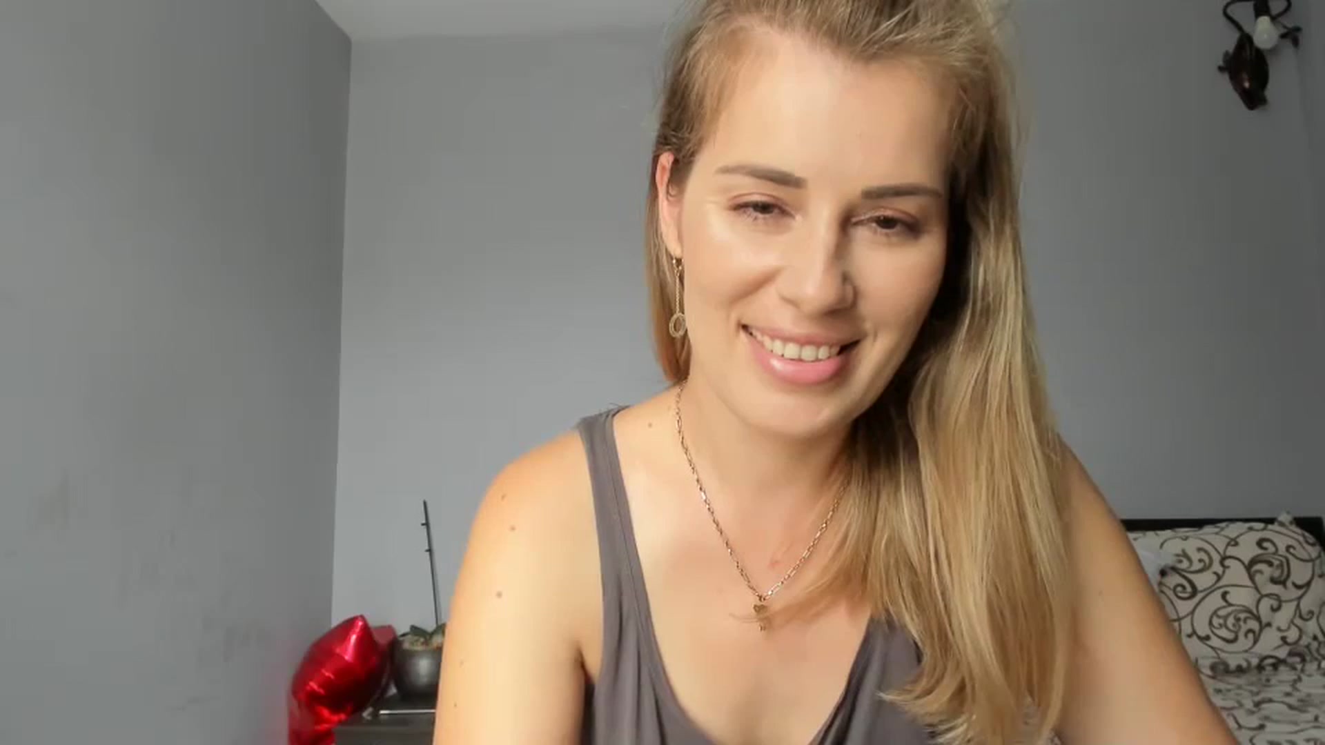 Gallery image thumbnail from PrettyWomen31's myfreecams stream on, 08/16/2023, 07:59 image 11 of 20