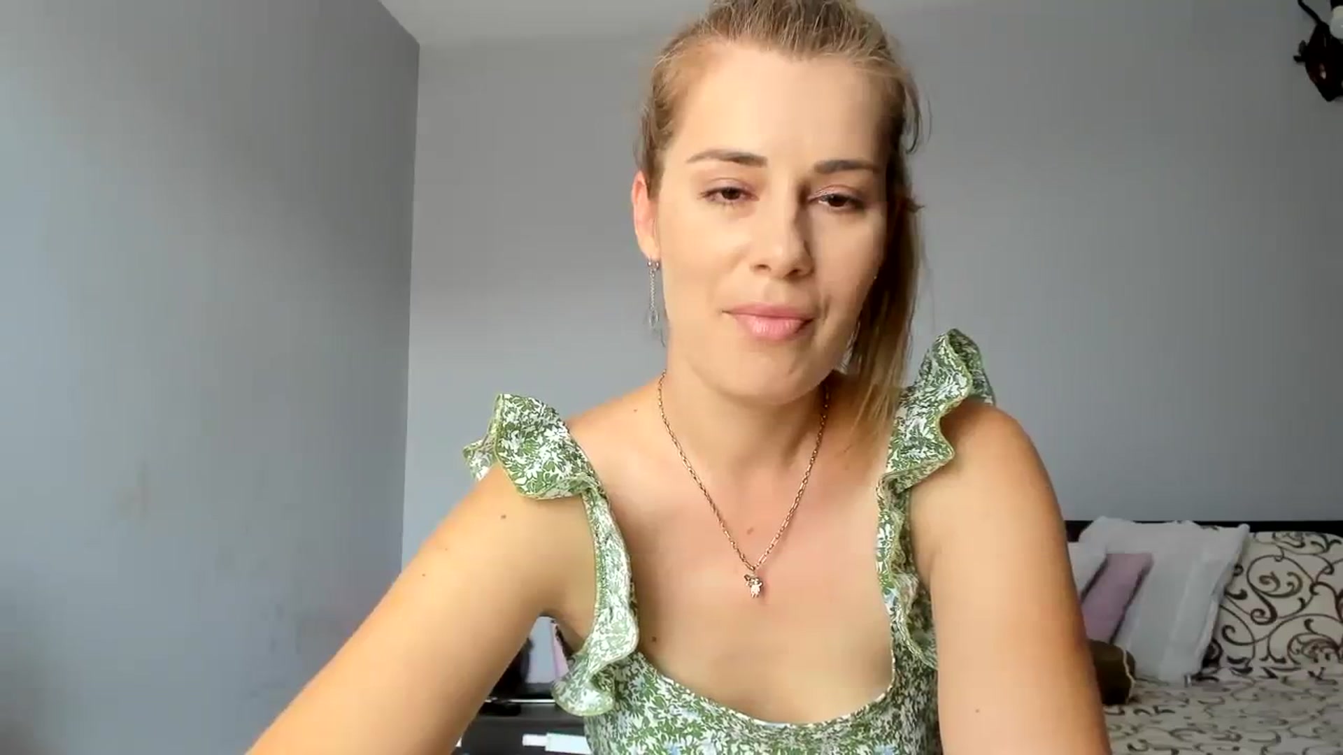Gallery image thumbnail from PrettyWomen31's myfreecams stream on, 08/17/2023, 06:50 image 8 of 20