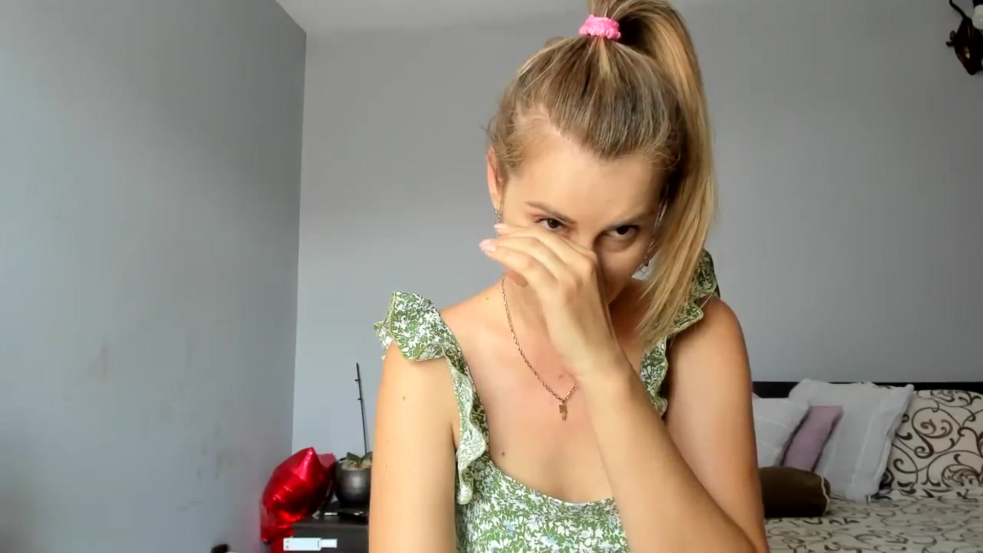 Gallery image thumbnail from PrettyWomen31's myfreecams stream on, 08/17/2023, 06:50 image 13 of 20