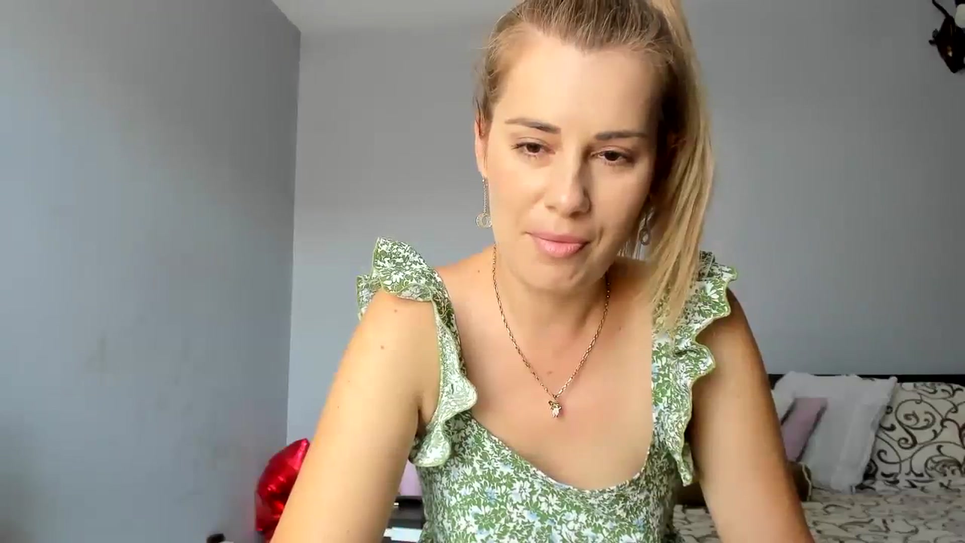 Gallery image thumbnail from PrettyWomen31's myfreecams stream on, 08/17/2023, 06:50 image 19 of 20