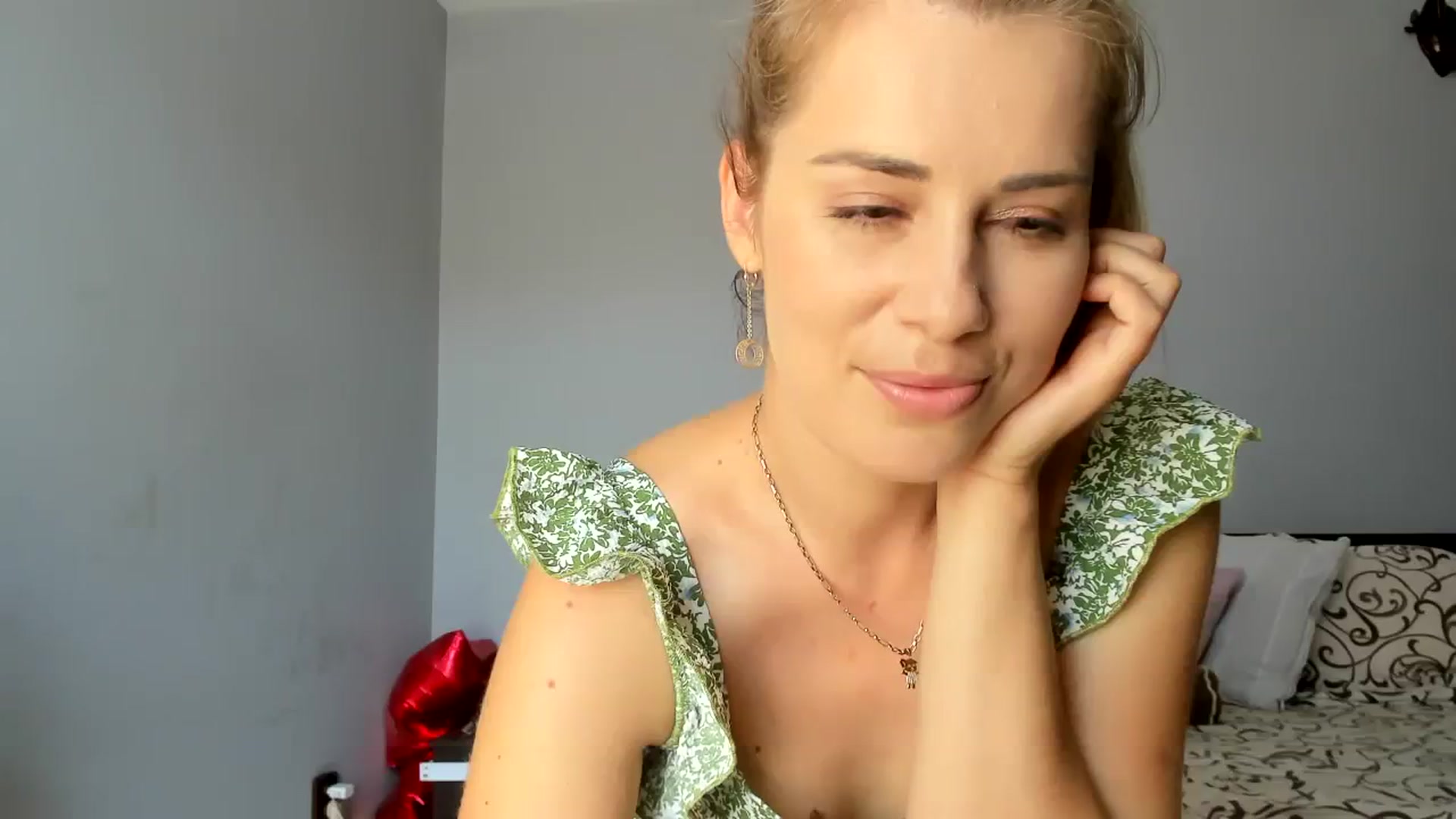 Gallery image thumbnail from PrettyWomen31's myfreecams stream on, 08/17/2023, 08:02 image 3 of 20