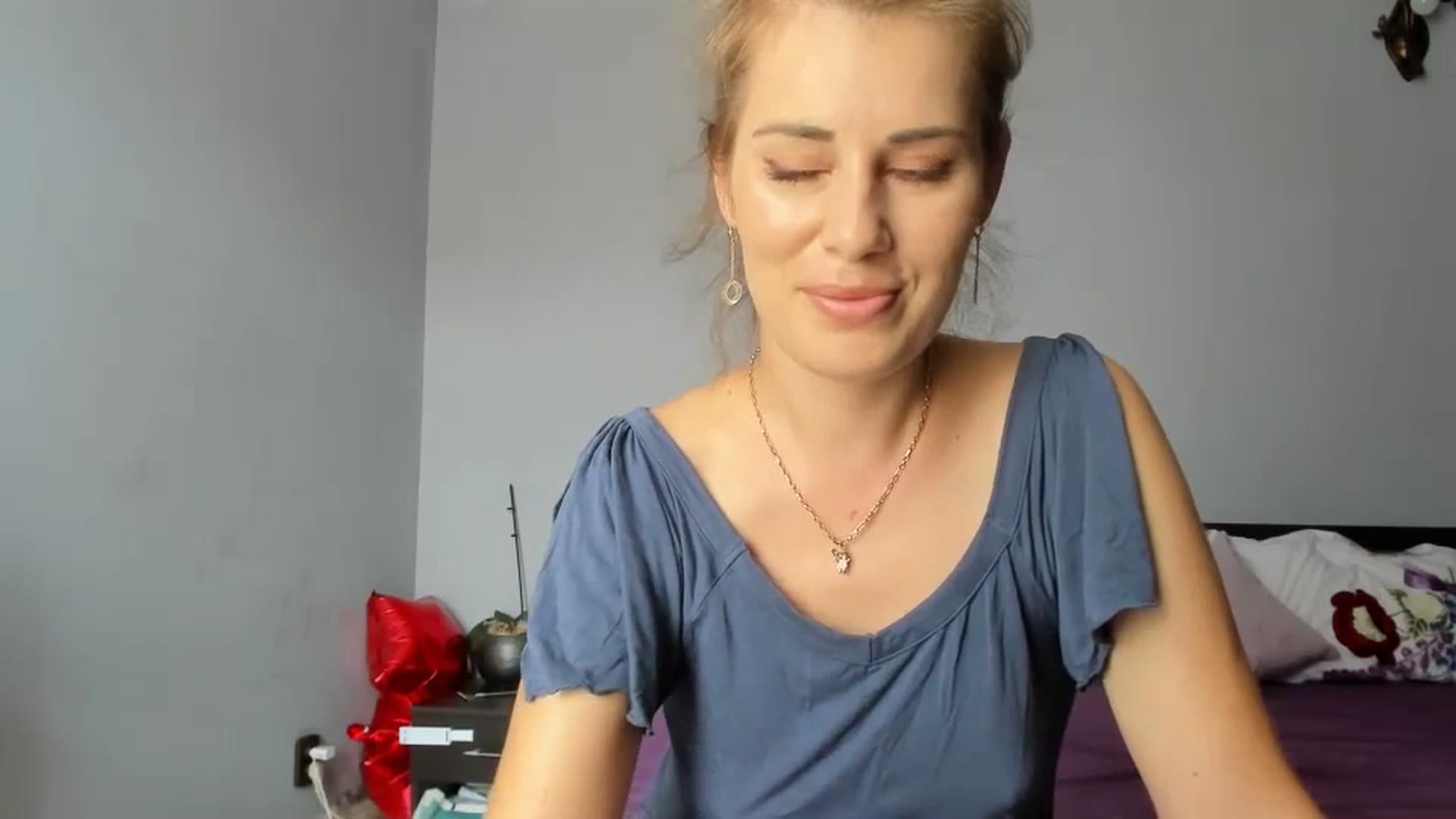 Gallery image thumbnail from PrettyWomen31's myfreecams stream on, 08/22/2023, 07:33 image 4 of 20