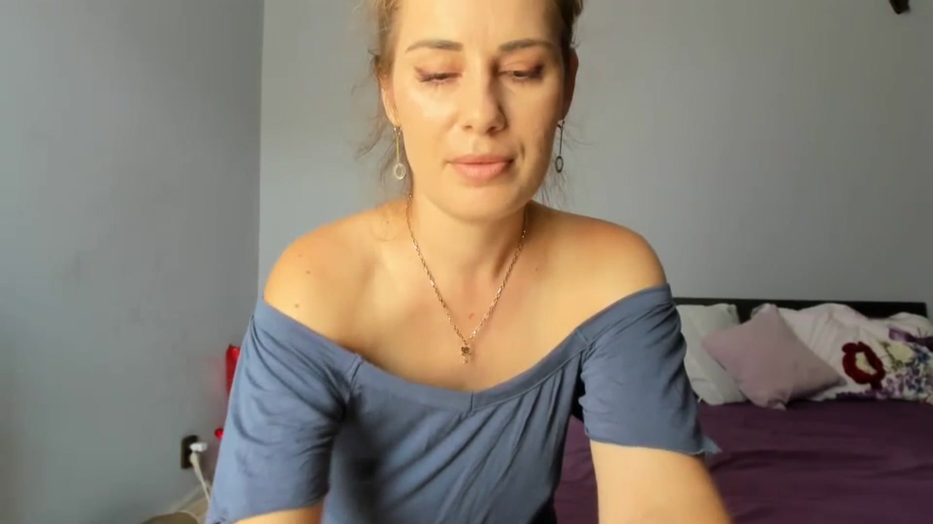 Gallery image thumbnail from PrettyWomen31's myfreecams stream on, 08/22/2023, 07:33 image 17 of 20