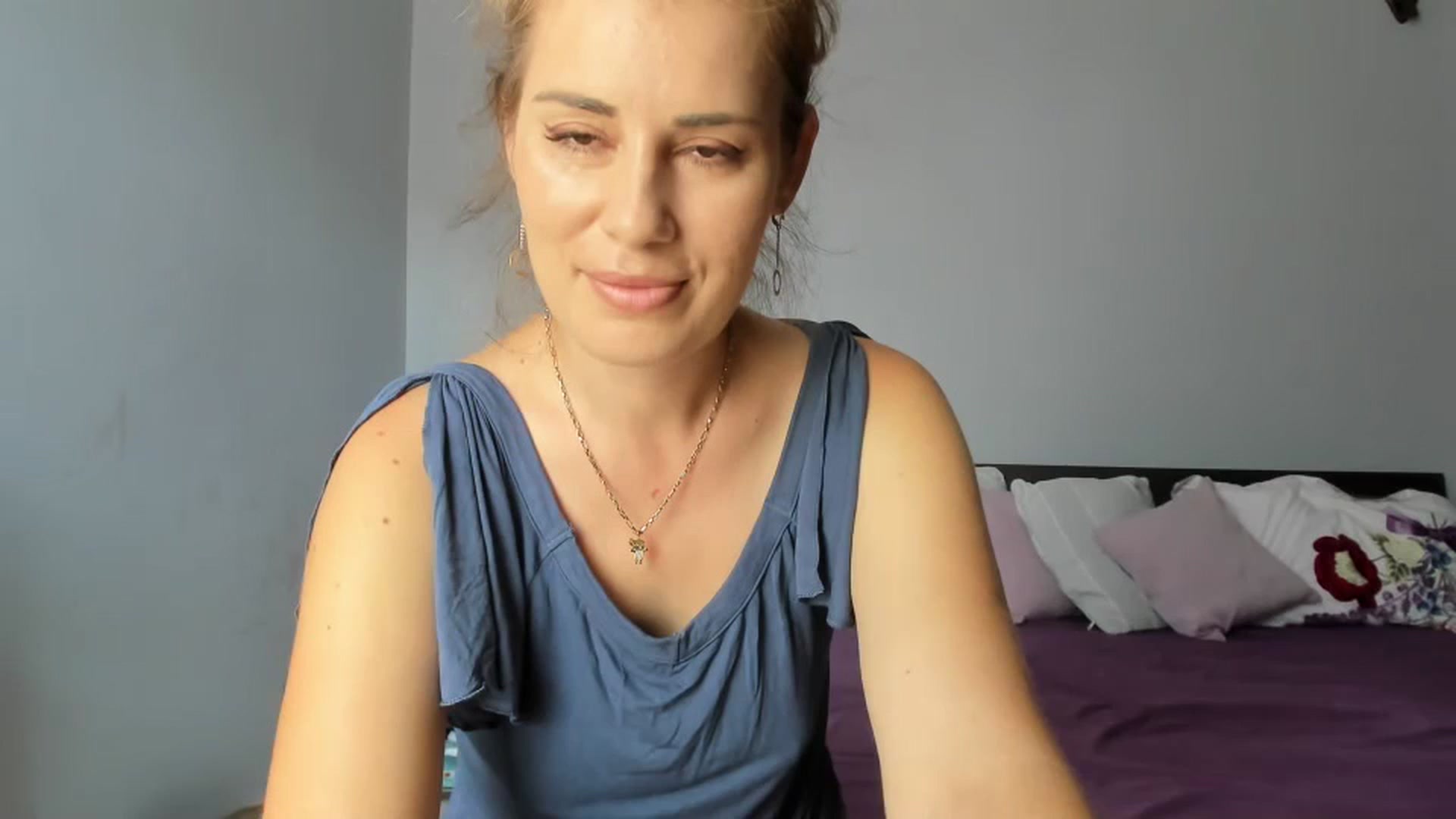 Gallery image thumbnail from PrettyWomen31's myfreecams stream on, 08/22/2023, 07:33 image 10 of 20