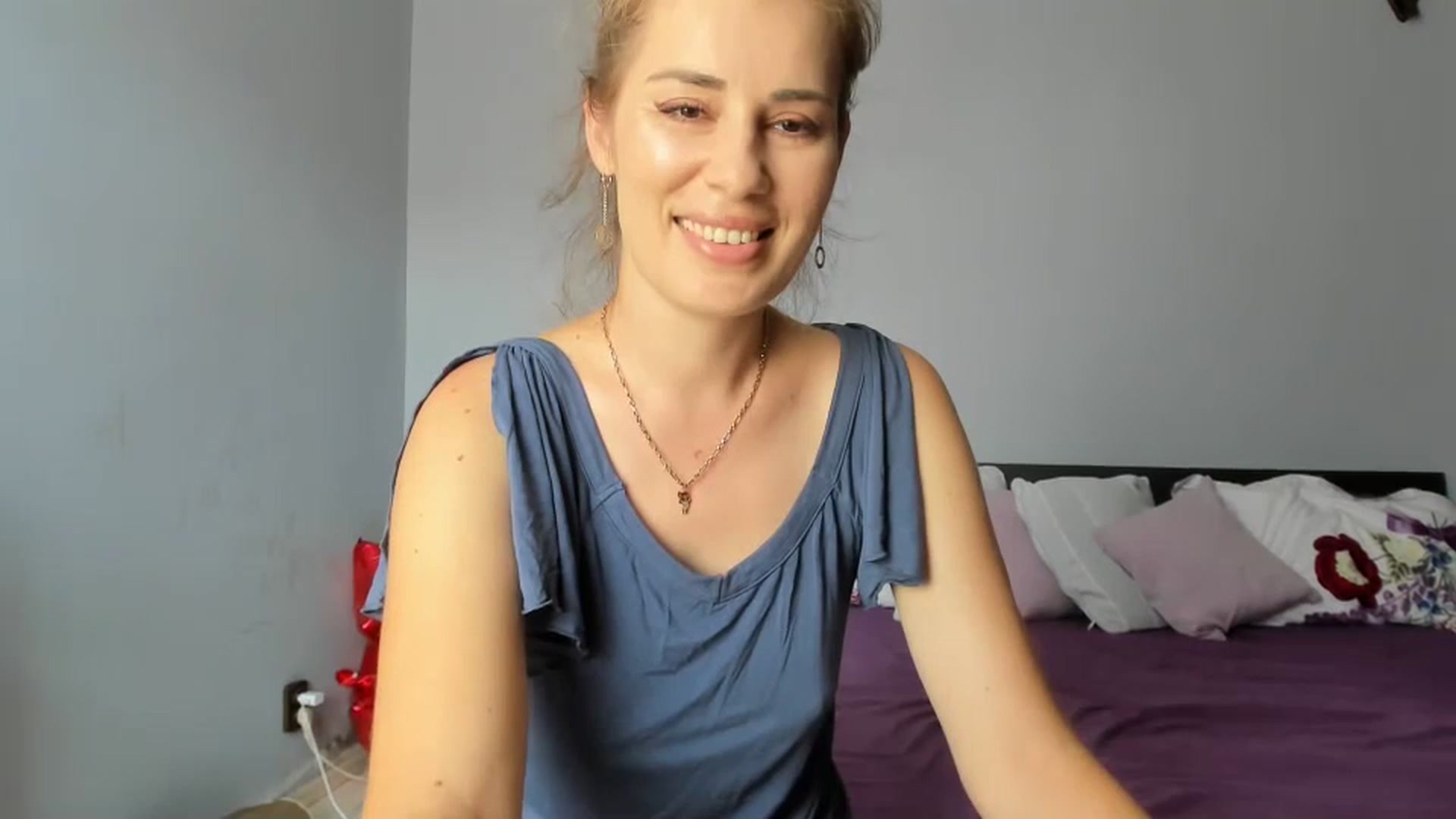 Gallery image thumbnail from PrettyWomen31's myfreecams stream on, 08/22/2023, 07:33 image 8 of 20