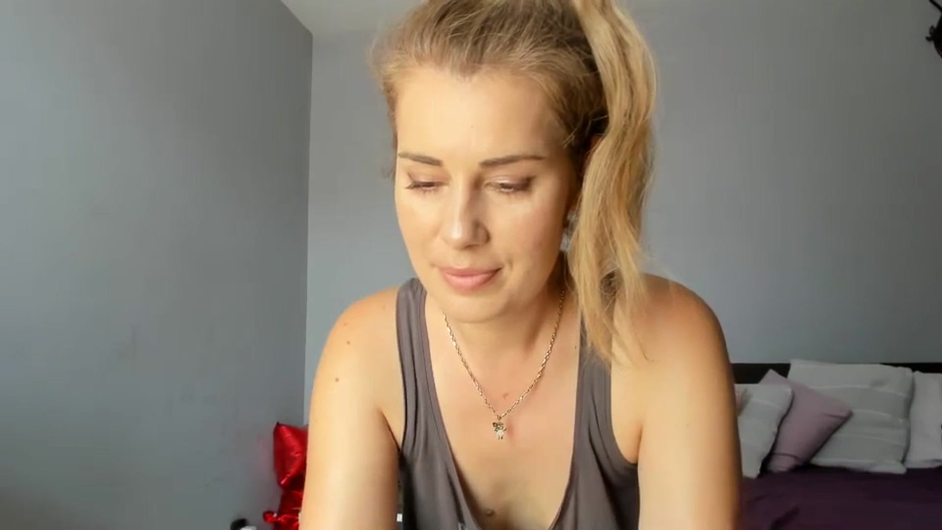 Gallery image thumbnail from PrettyWomen31's myfreecams stream on, 08/25/2023, 08:04 image 13 of 20