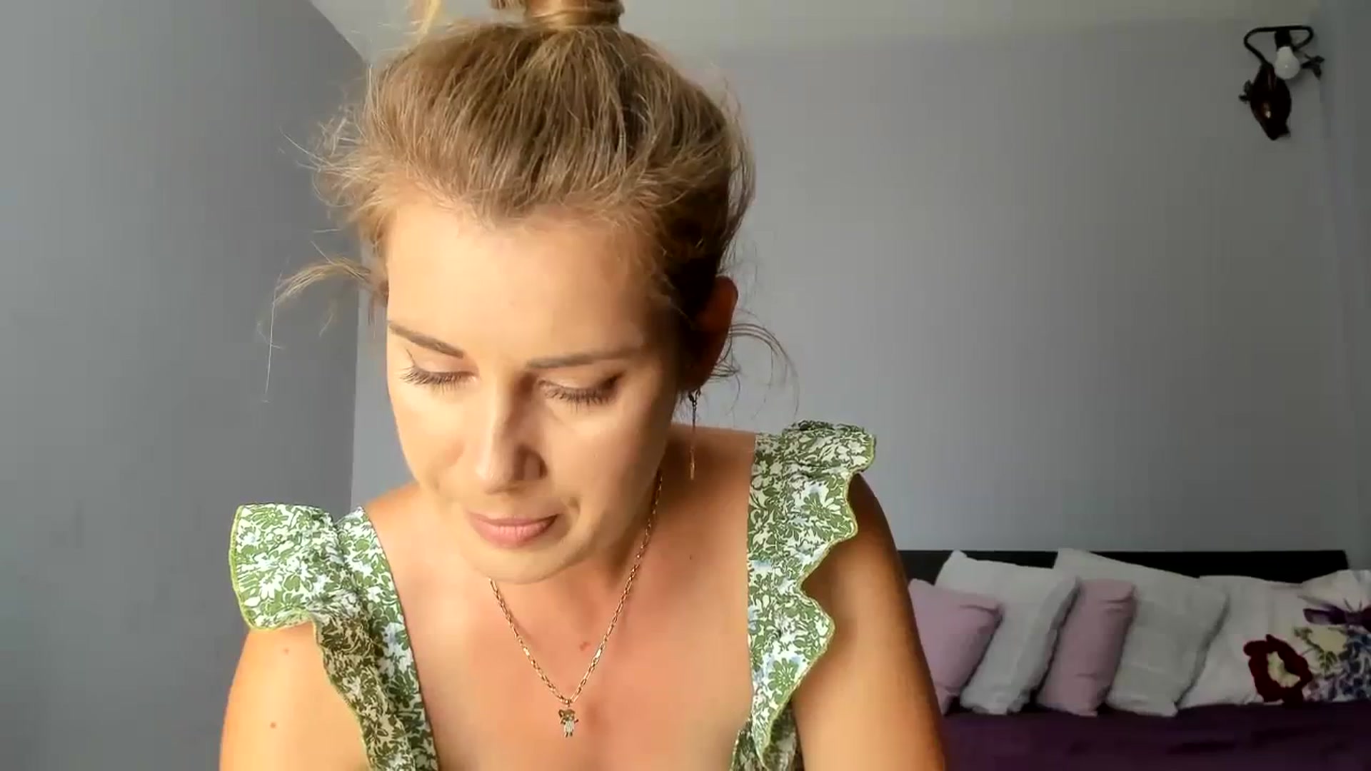Gallery image thumbnail from PrettyWomen31's myfreecams stream on, 08/31/2023, 08:47 image 4 of 20