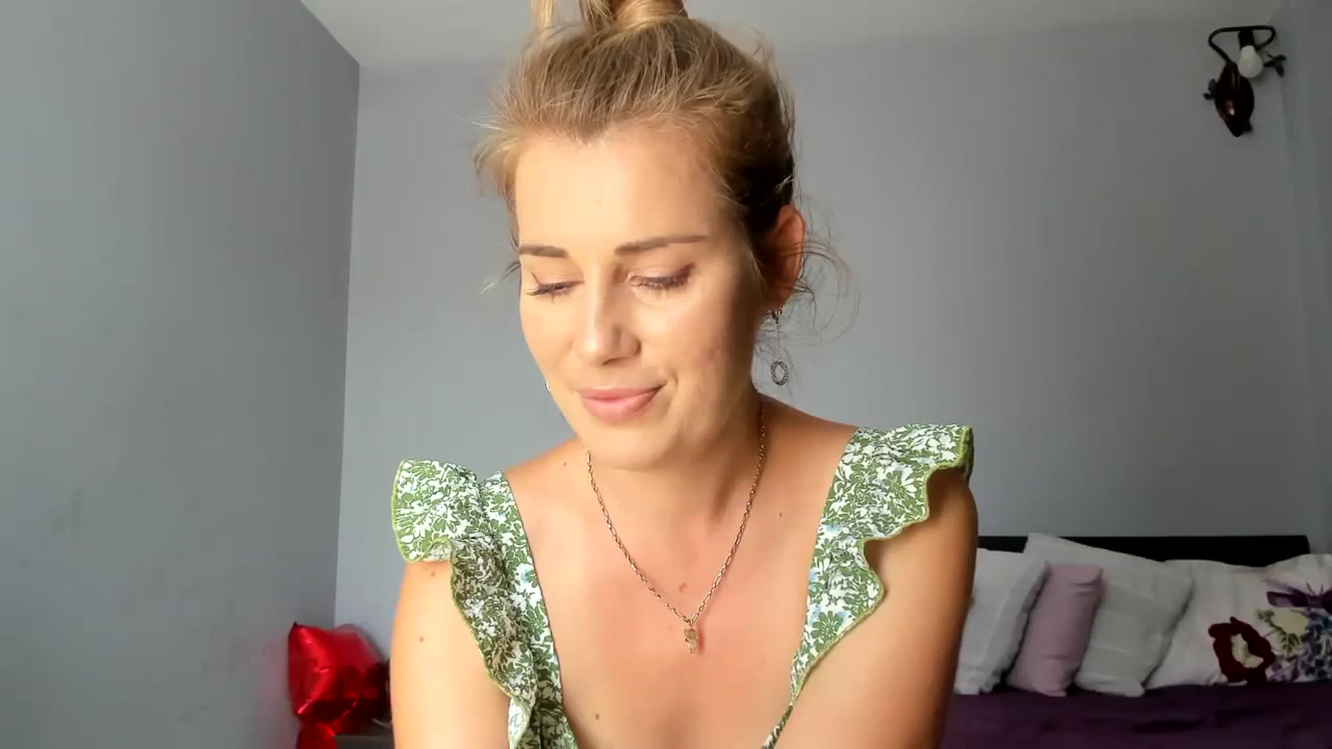 Gallery image thumbnail from PrettyWomen31's myfreecams stream on, 08/31/2023, 08:47 image 15 of 20