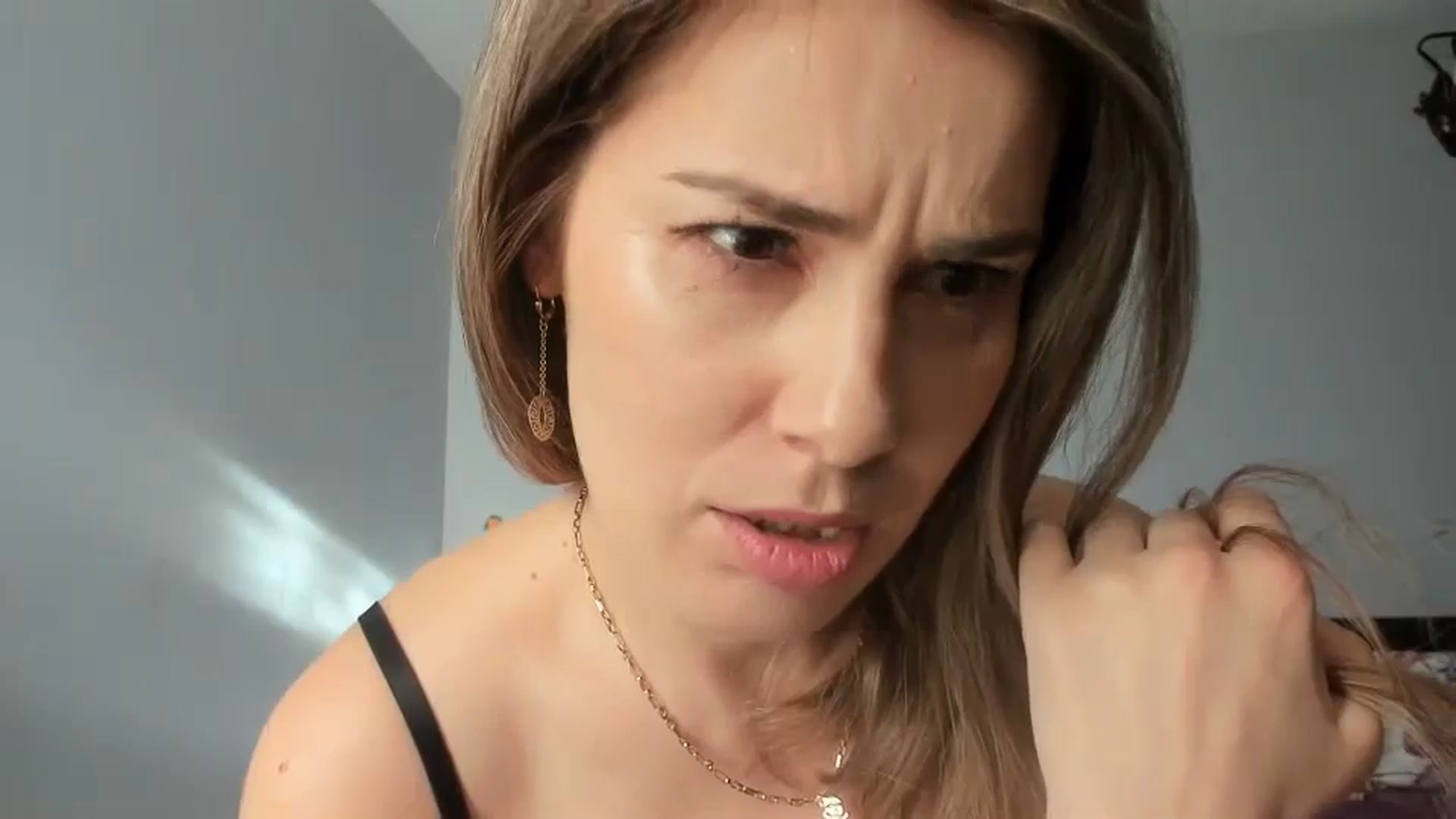 Gallery image thumbnail from PrettyWomen31's myfreecams stream on, 12/18/2023, 09:01 image 2 of 20
