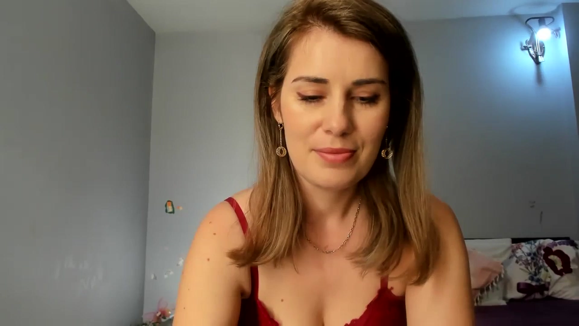 Gallery image thumbnail from PrettyWomen31's myfreecams stream on, 12/19/2023, 10:40 image 2 of 20