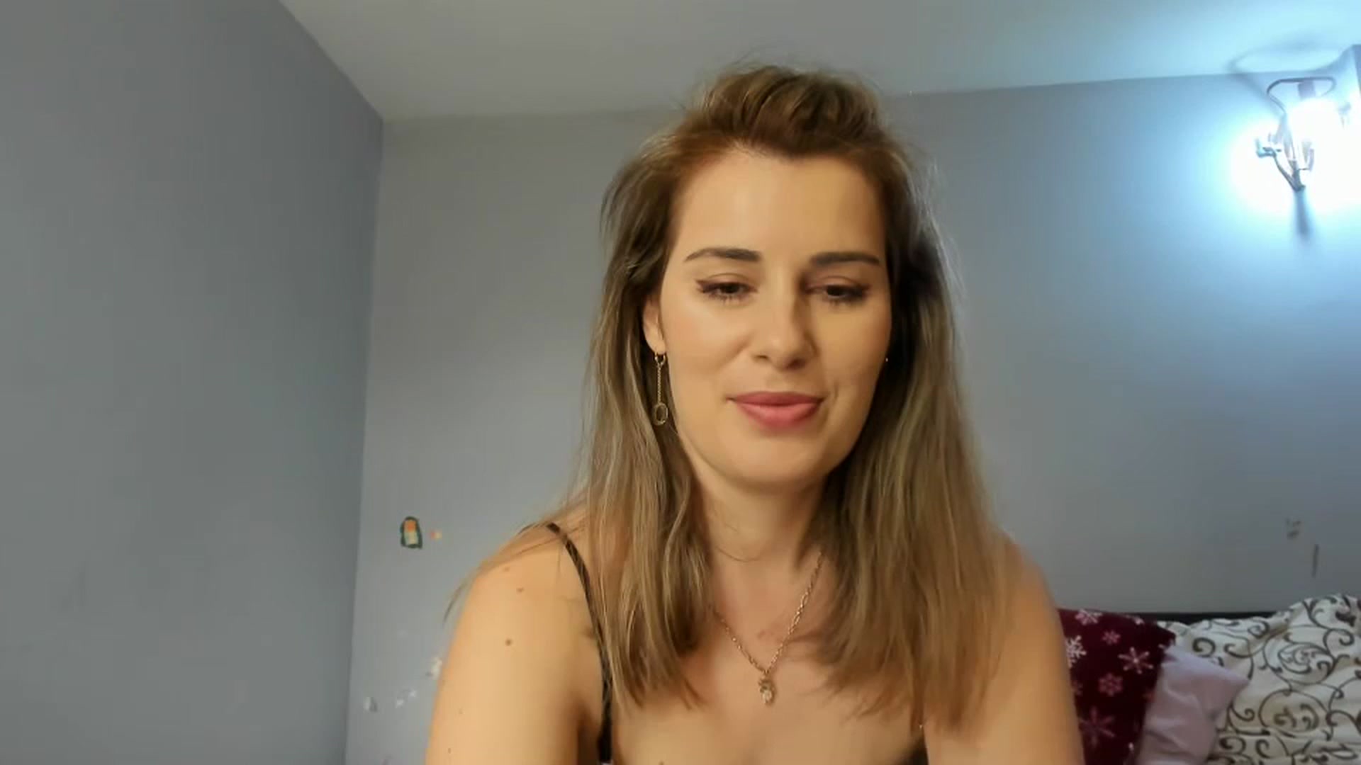 Gallery image thumbnail from PrettyWomen31's myfreecams stream on, 12/22/2023, 09:17 image 9 of 20