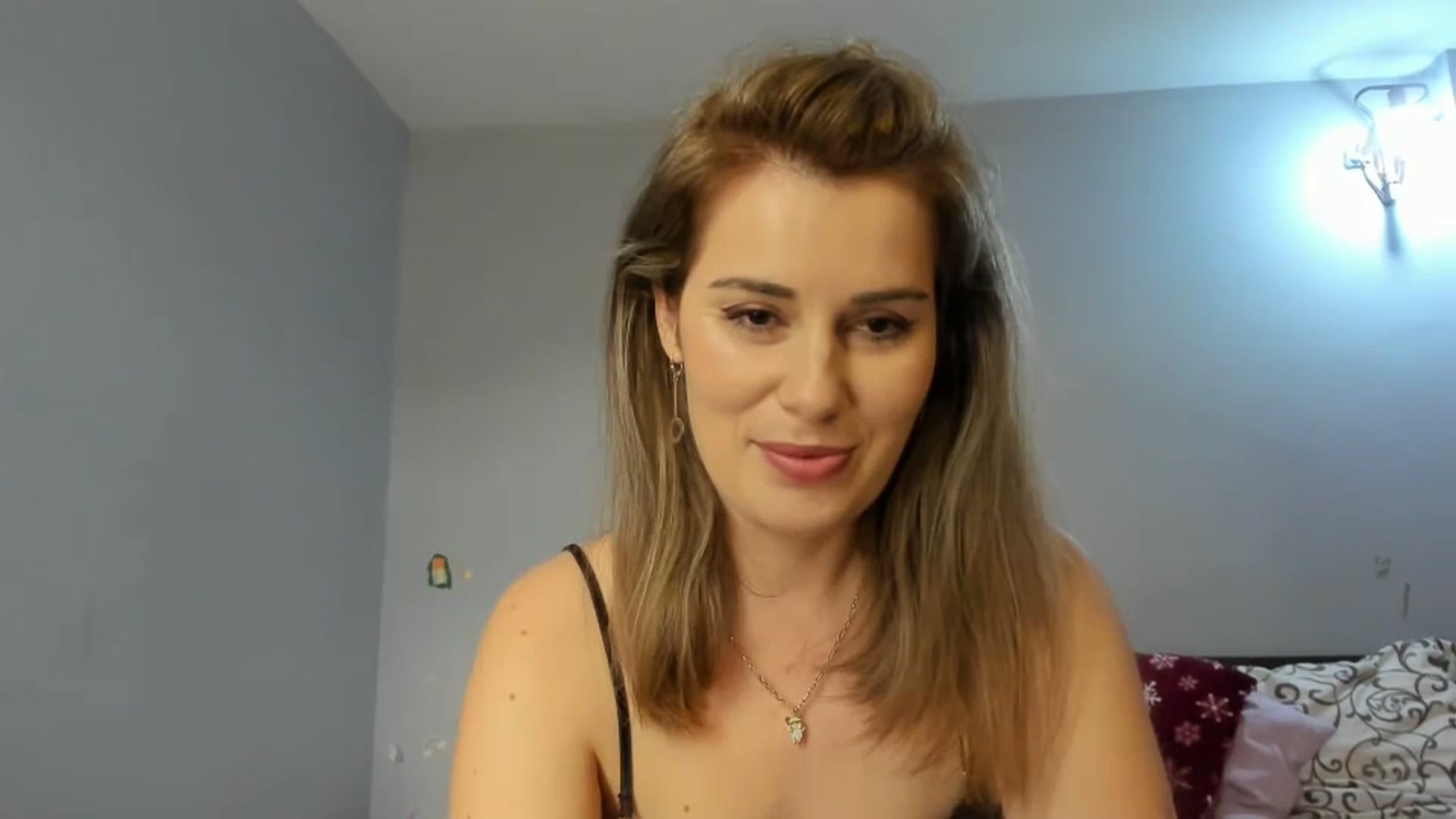 Gallery image thumbnail from PrettyWomen31's myfreecams stream on, 12/22/2023, 09:17 image 6 of 20