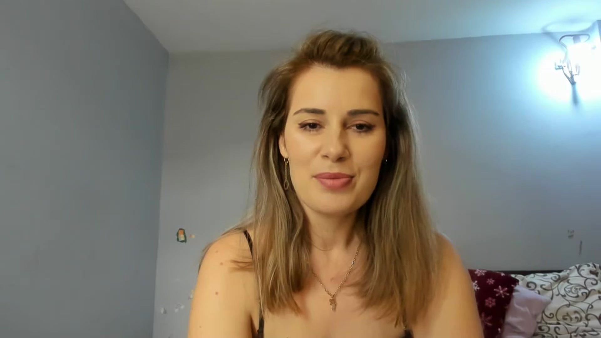 Gallery image thumbnail from PrettyWomen31's myfreecams stream on, 12/22/2023, 09:17 image 7 of 20