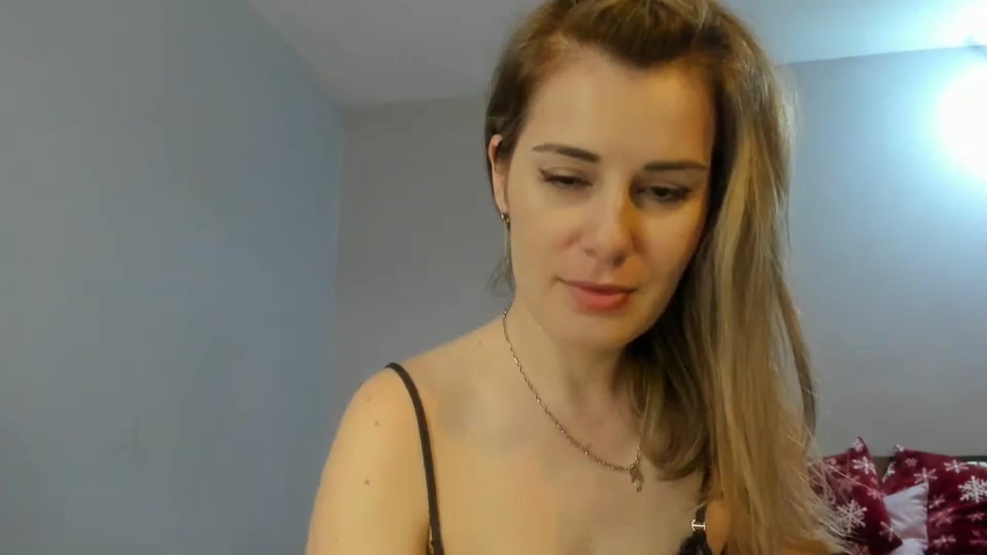 Gallery image thumbnail from PrettyWomen31's myfreecams stream on, 01/02/2024, 08:19 image 11 of 20
