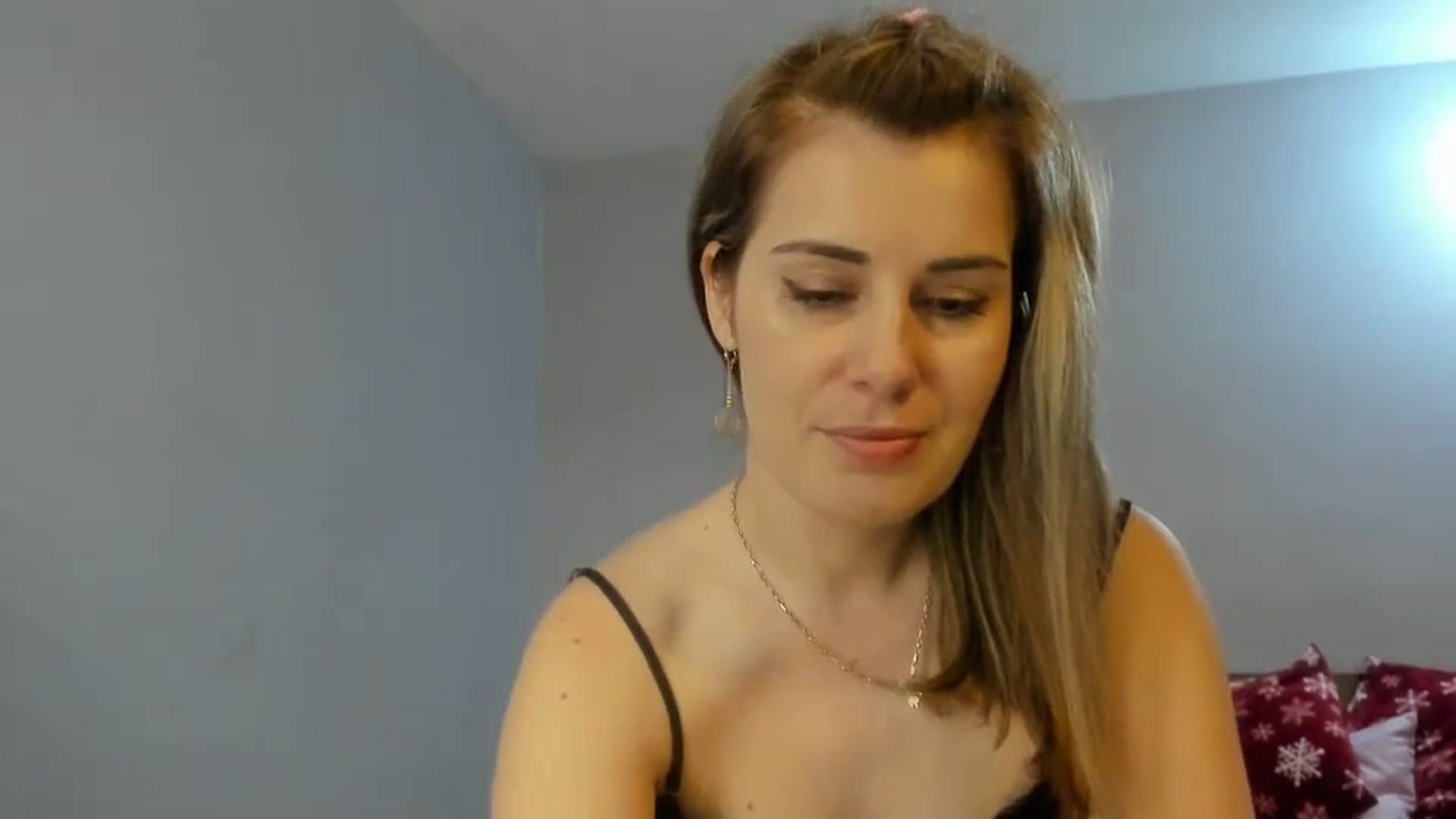 Gallery image thumbnail from PrettyWomen31's myfreecams stream on, 01/02/2024, 08:19 image 16 of 20