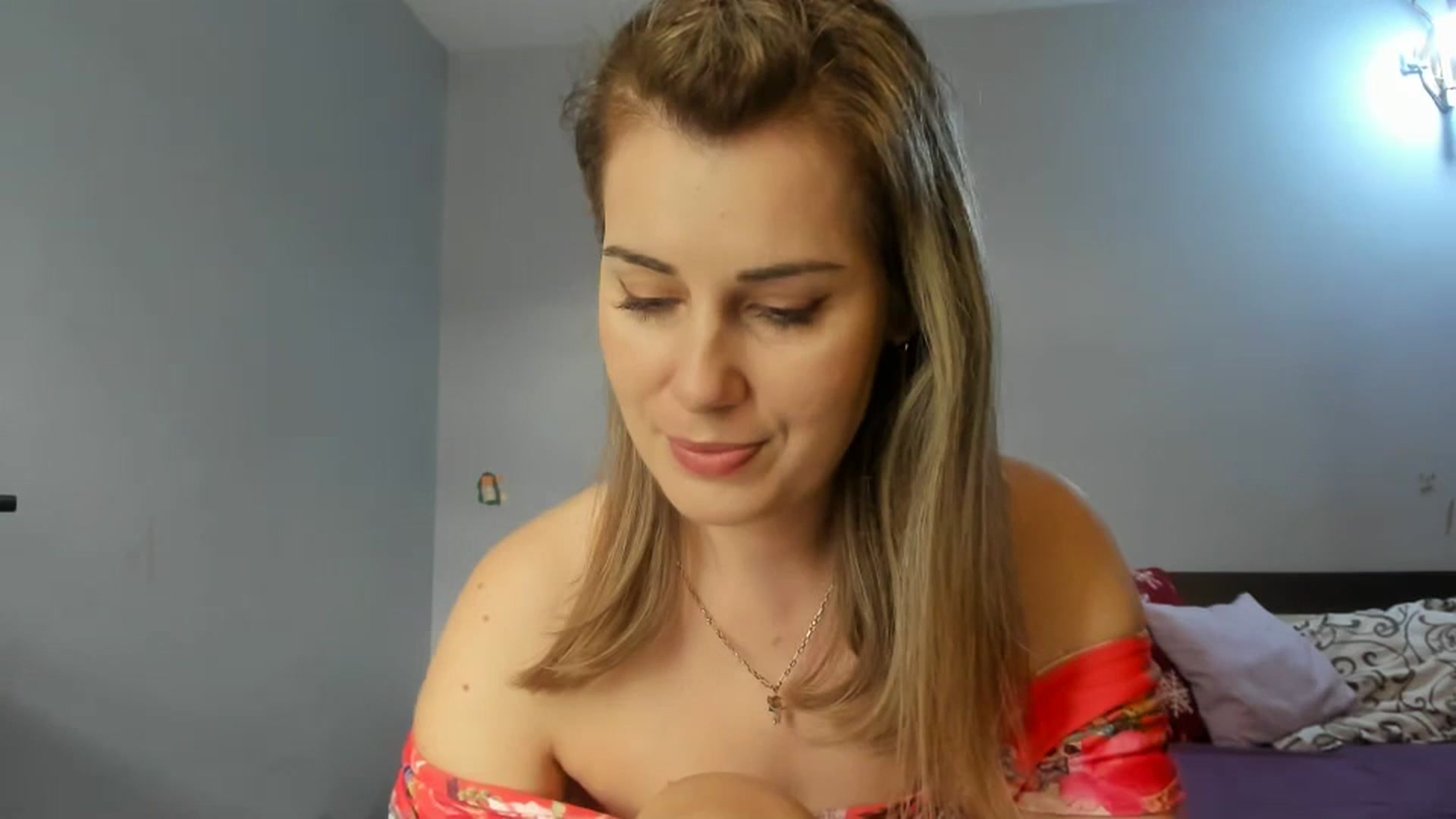Gallery image thumbnail from PrettyWomen31's myfreecams stream on, 01/03/2024, 08:26 image 2 of 20