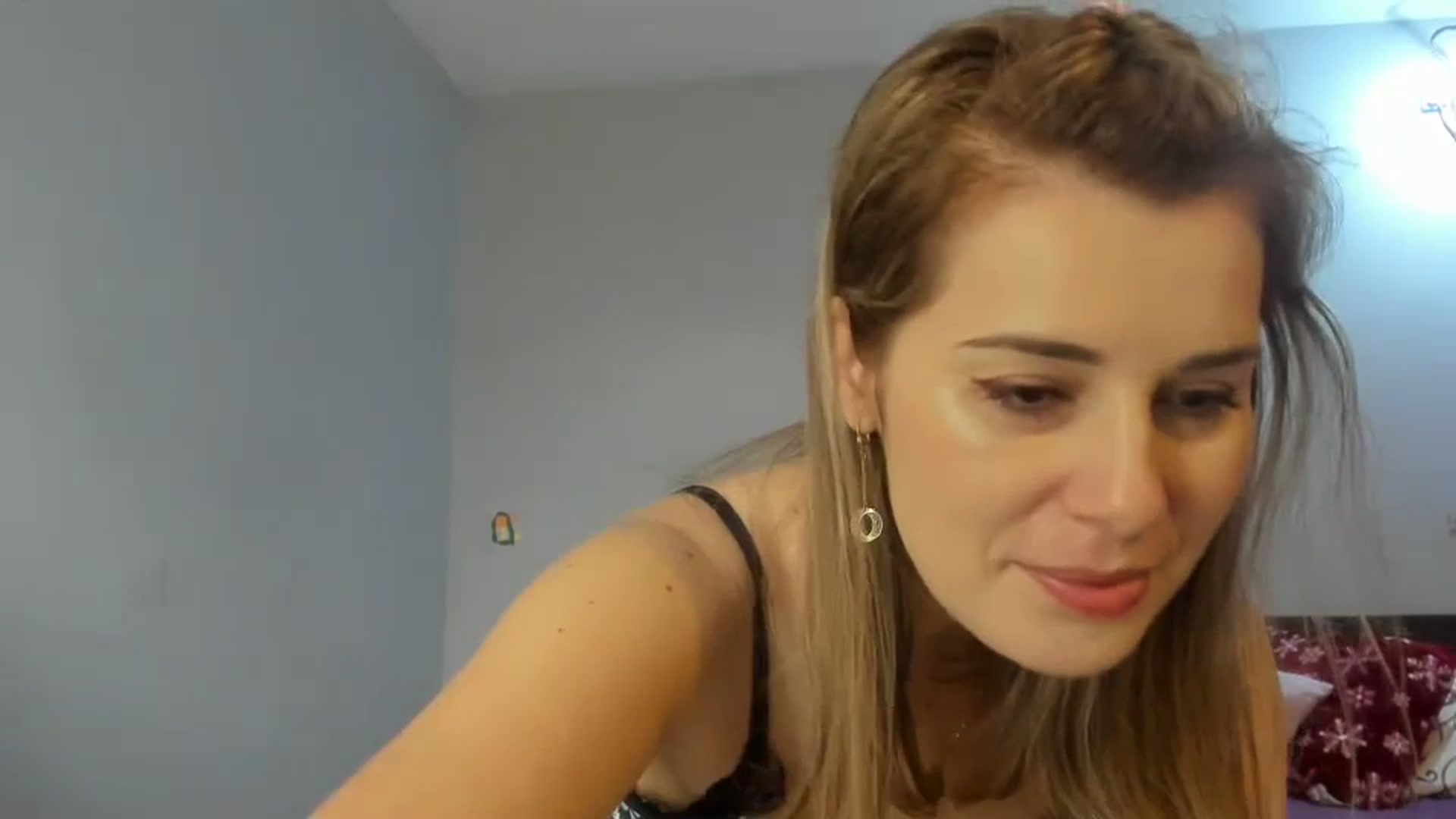 Gallery image thumbnail from PrettyWomen31's myfreecams stream on, 01/04/2024, 09:26 image 5 of 20