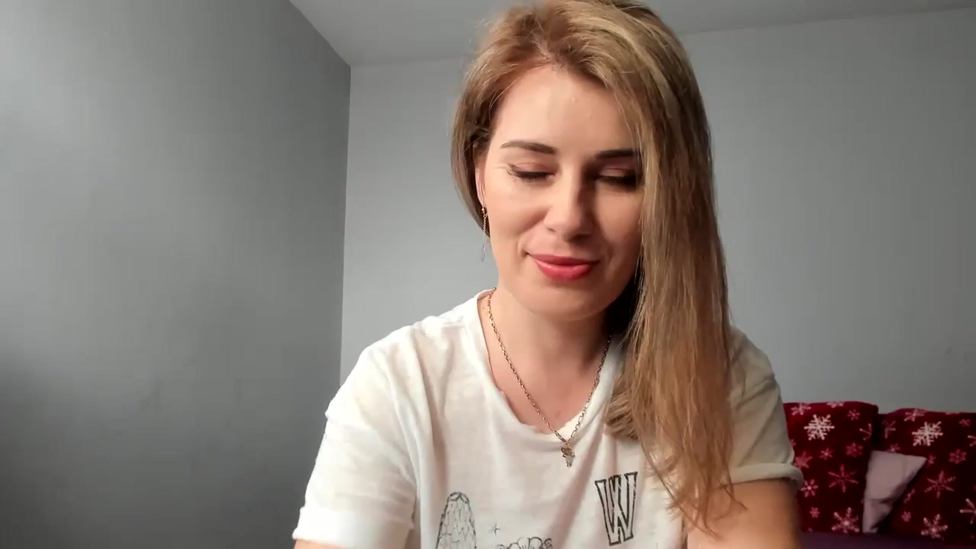 Gallery image thumbnail from PrettyWomen31's myfreecams stream on, 01/05/2024, 07:20 image 6 of 20