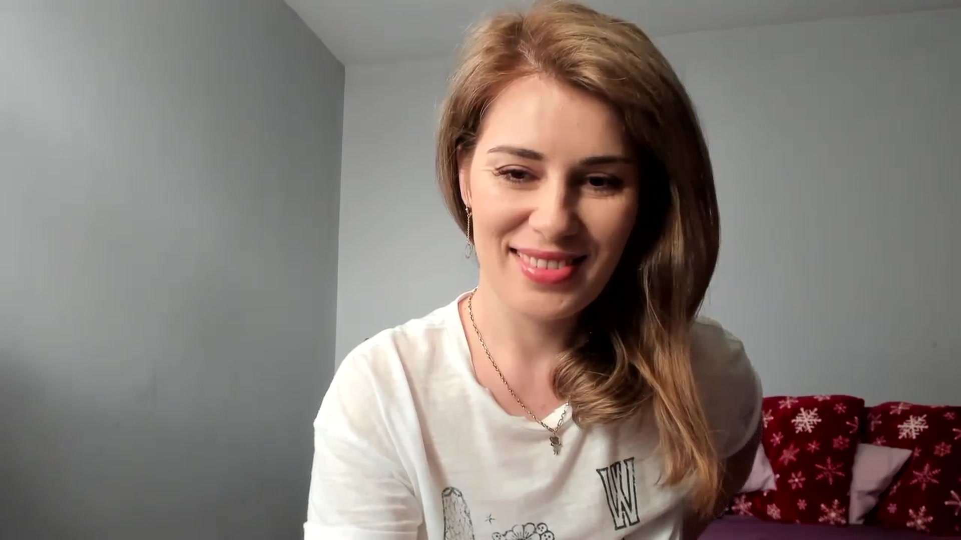 Gallery image thumbnail from PrettyWomen31's myfreecams stream on, 01/05/2024, 07:20 image 8 of 20
