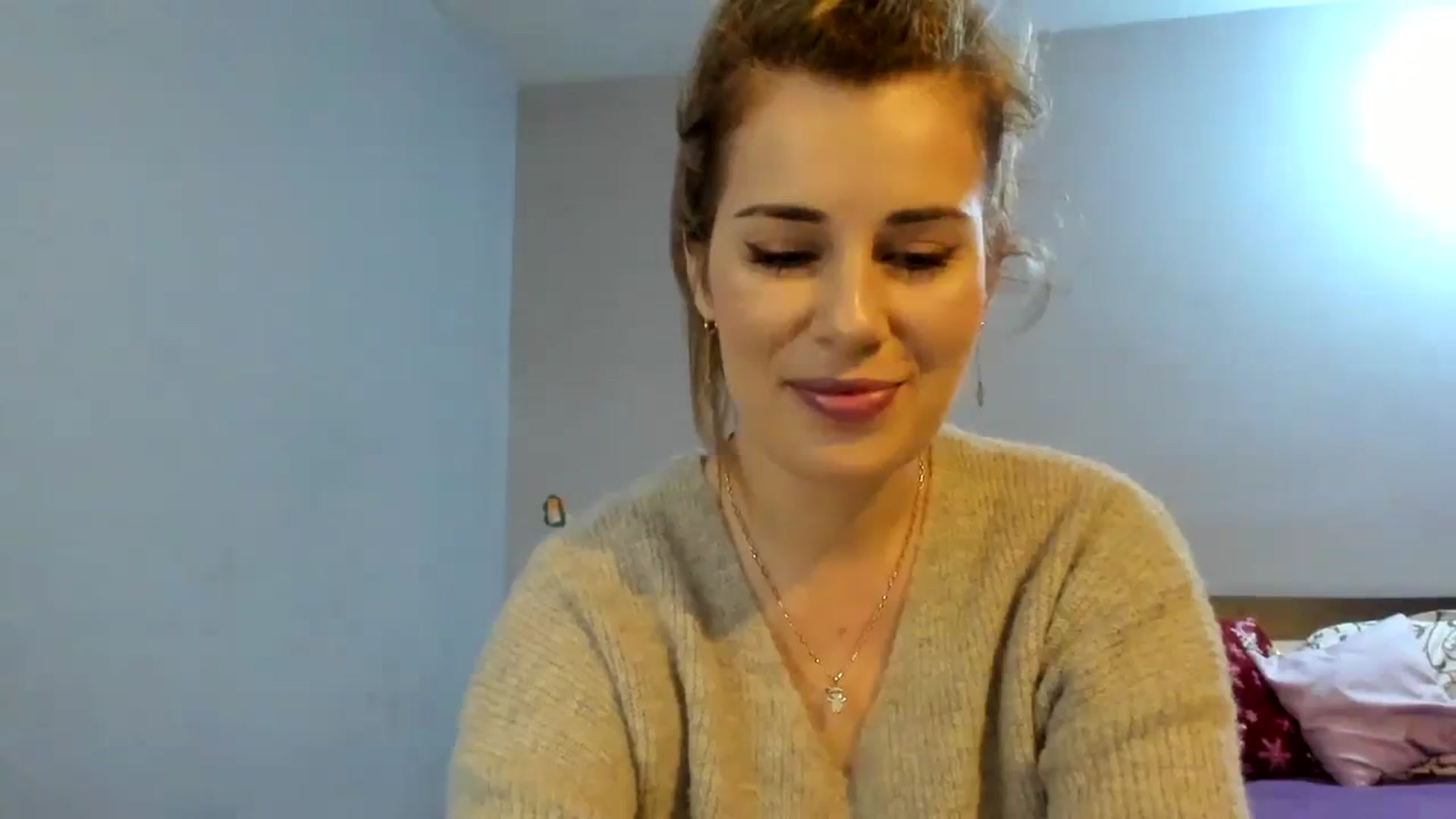 Gallery image thumbnail from PrettyWomen31's myfreecams stream on, 01/08/2024, 08:40 image 14 of 20