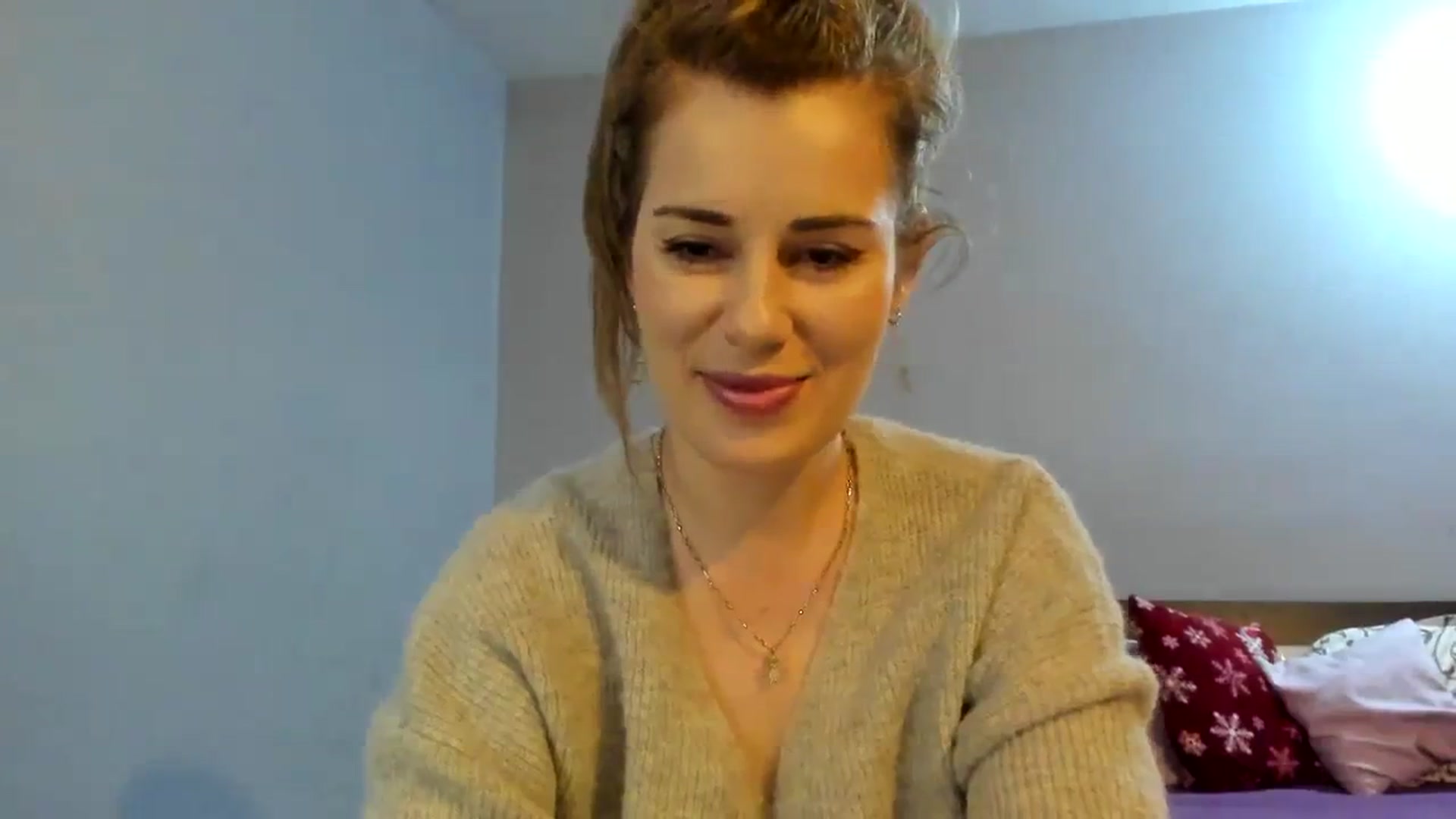 Gallery image thumbnail from PrettyWomen31's myfreecams stream on, 01/08/2024, 08:40 image 7 of 20