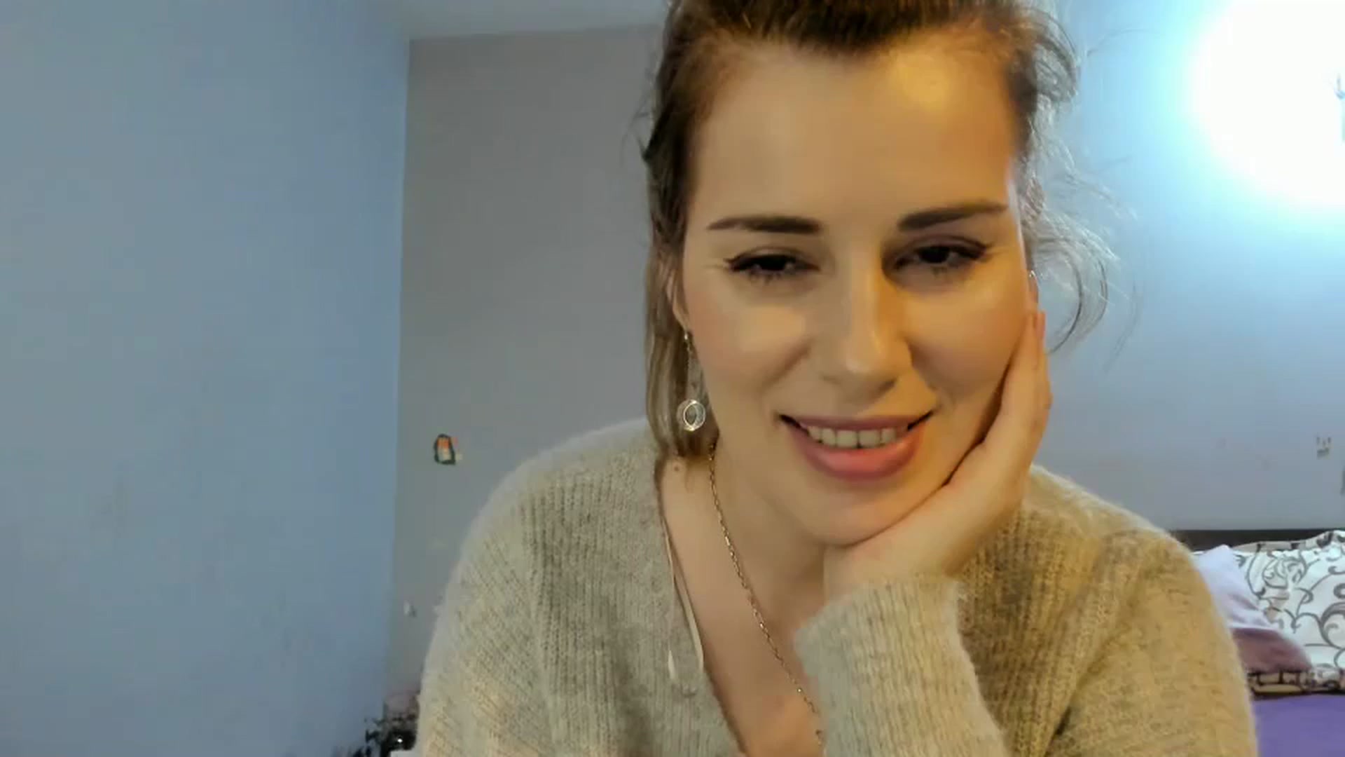 Gallery image thumbnail from PrettyWomen31's myfreecams stream on, 01/08/2024, 10:09 image 3 of 20