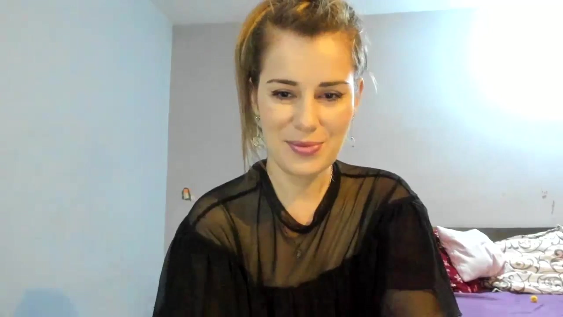 Gallery image thumbnail from PrettyWomen31's myfreecams stream on, 01/09/2024, 07:40 image 6 of 20