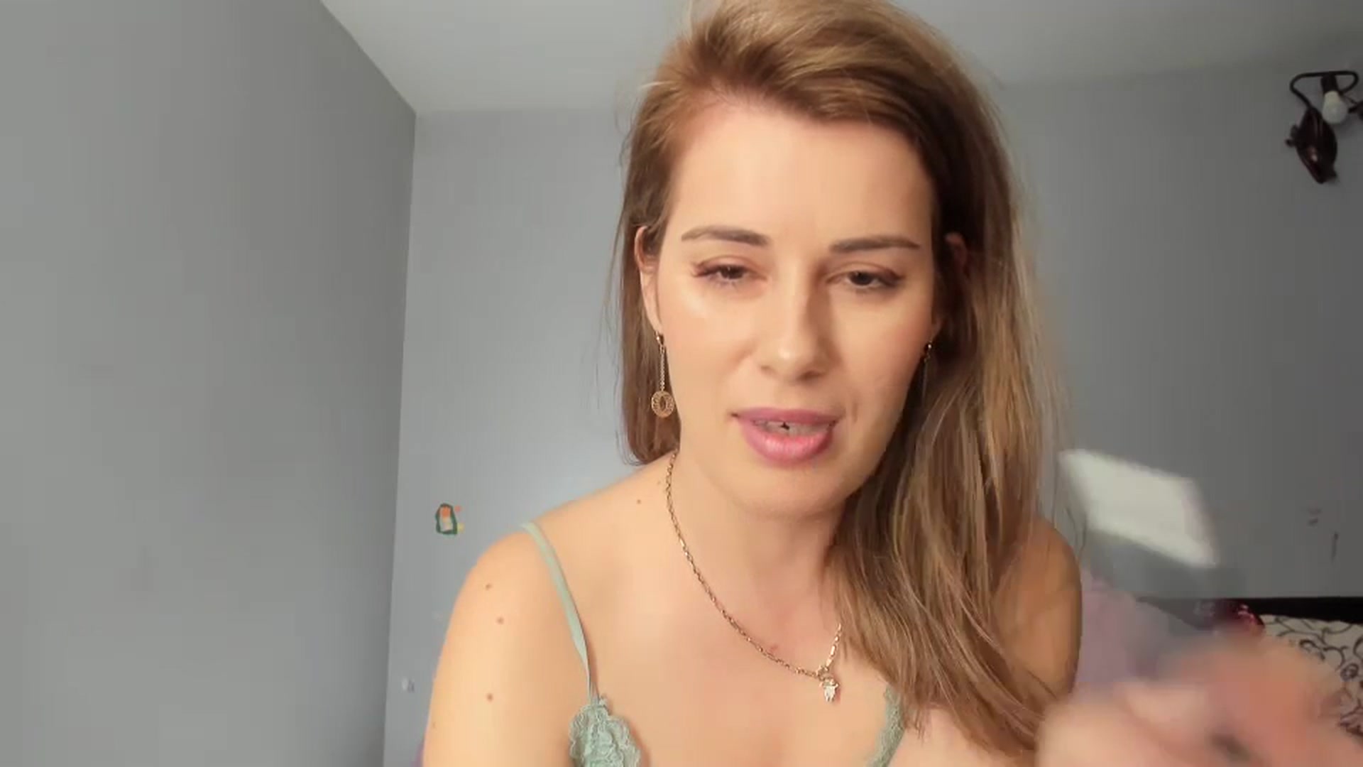Gallery image thumbnail from PrettyWomen31's myfreecams stream on, 01/11/2024, 10:01 image 13 of 20