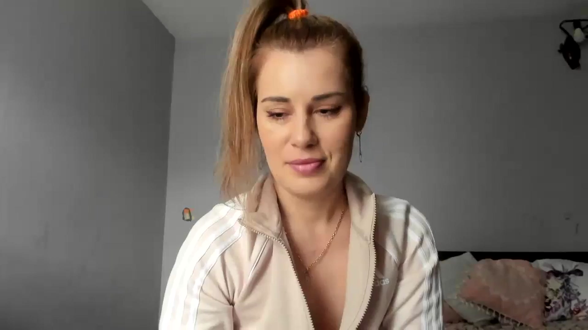 Gallery image thumbnail from PrettyWomen31's myfreecams stream on, 01/16/2024, 07:52 image 6 of 20